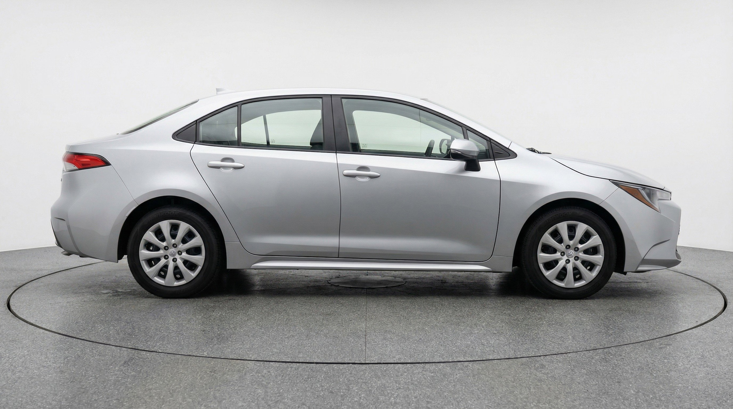 Thumbnail: 2025 Toyota Corolla - 11