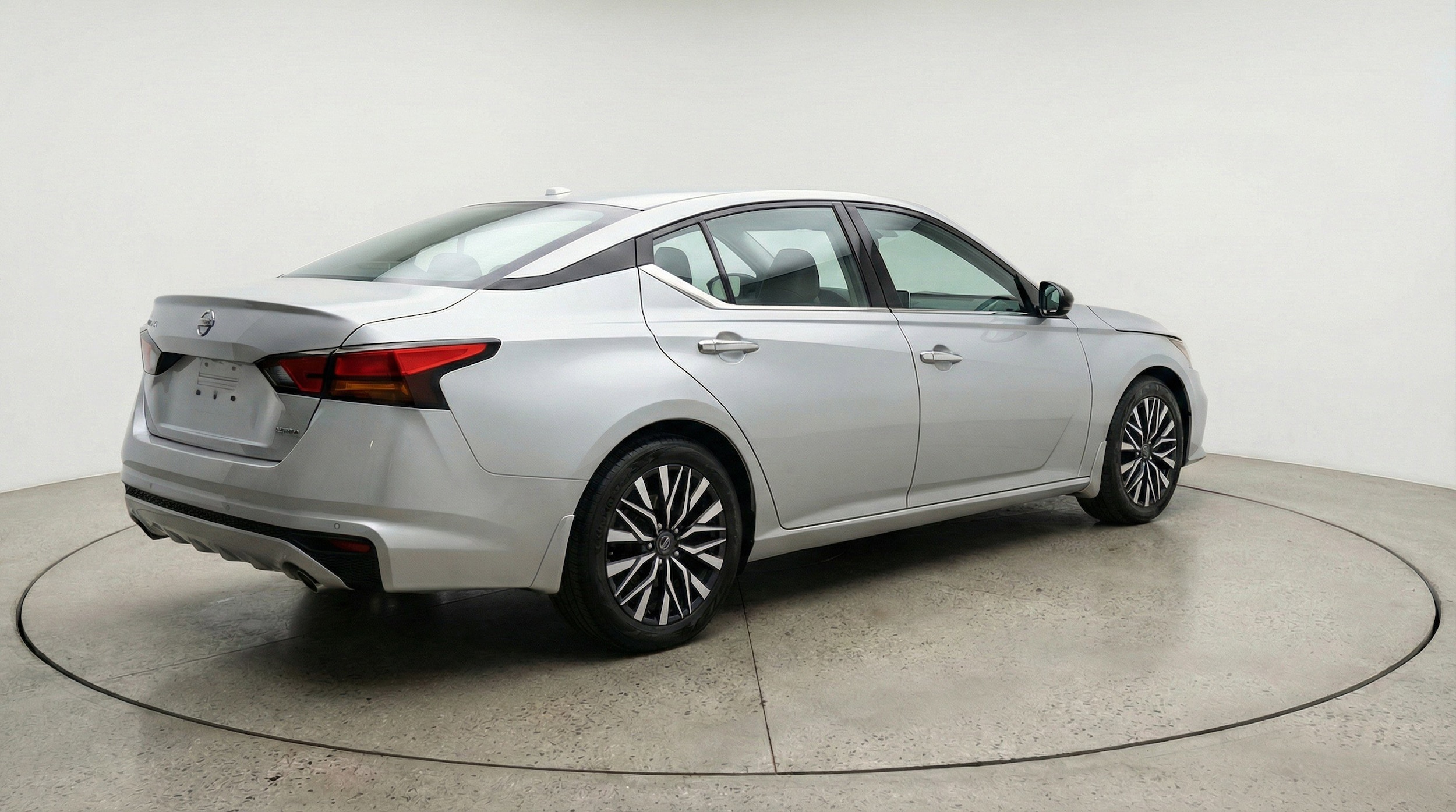 Thumbnail: 2025 Nissan Altima - 9