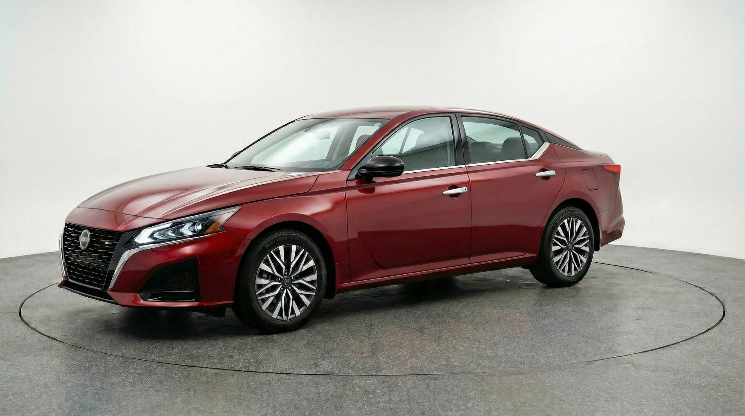 Thumbnail: 2025 Nissan Altima - 3