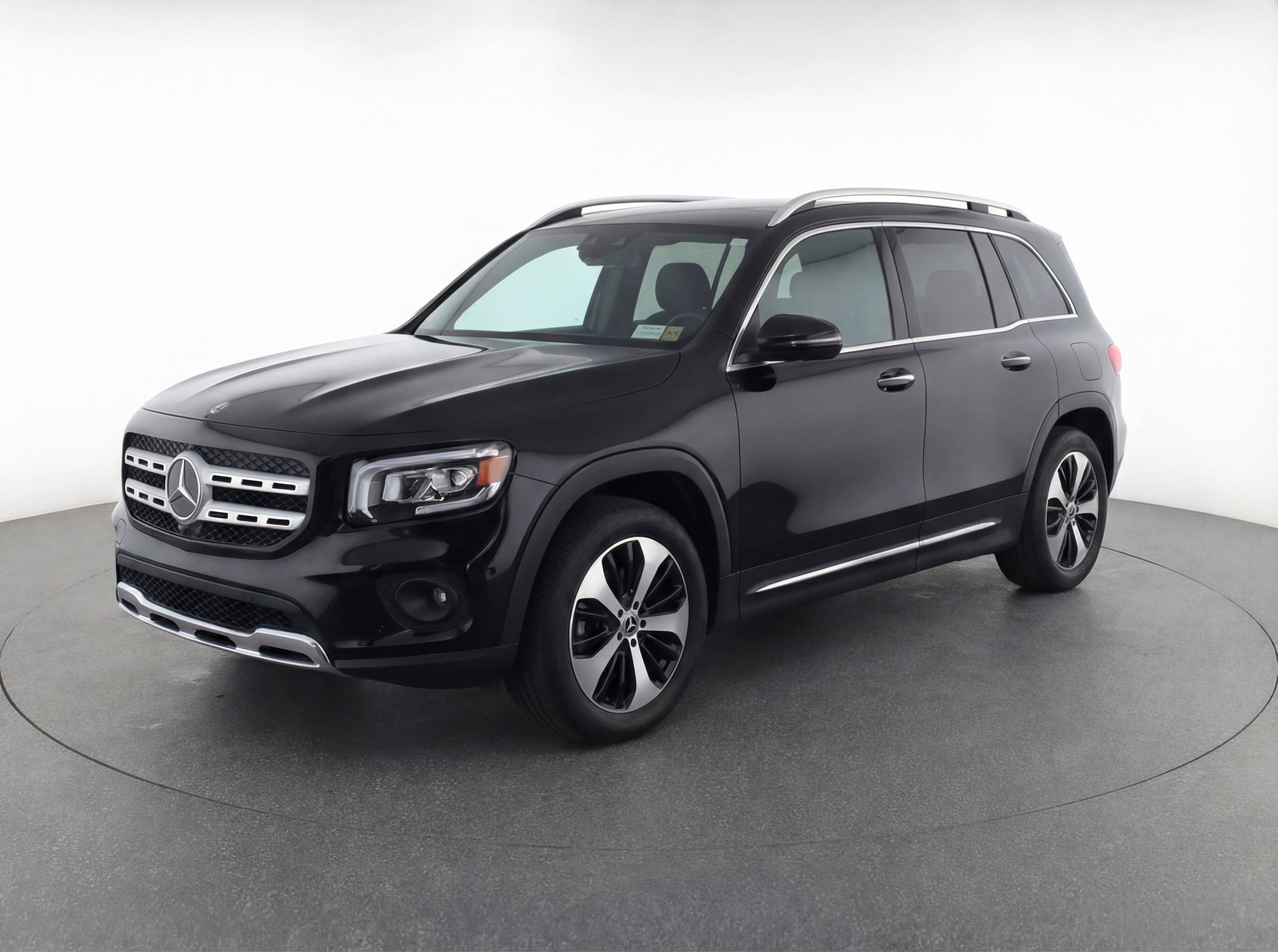 Thumbnail: 2025 Mercedes-Benz GLB - 3