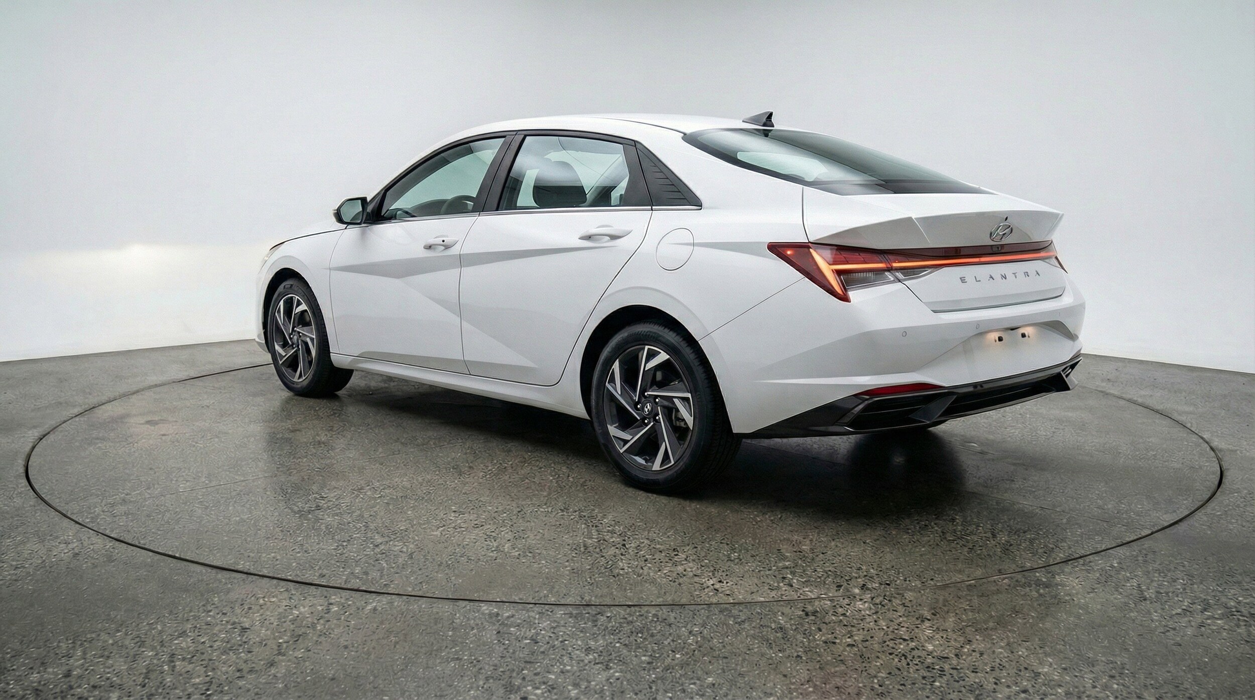 Thumbnail: 2025 Hyundai Elantra - 6