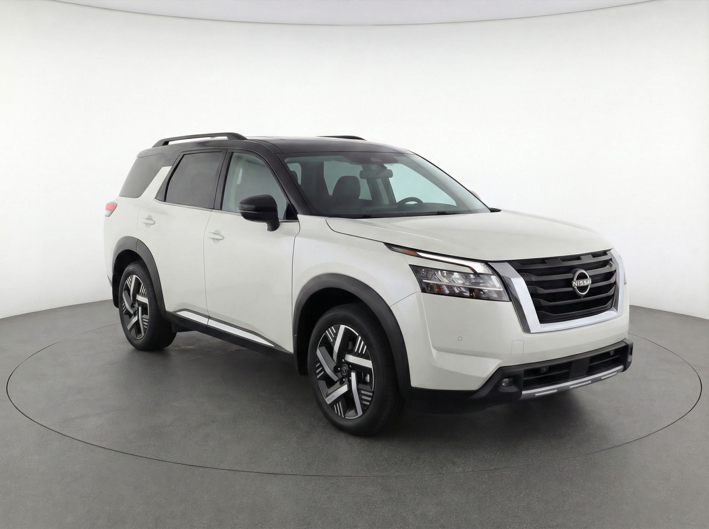 Thumbnail: 2025 Nissan Kicks - 1