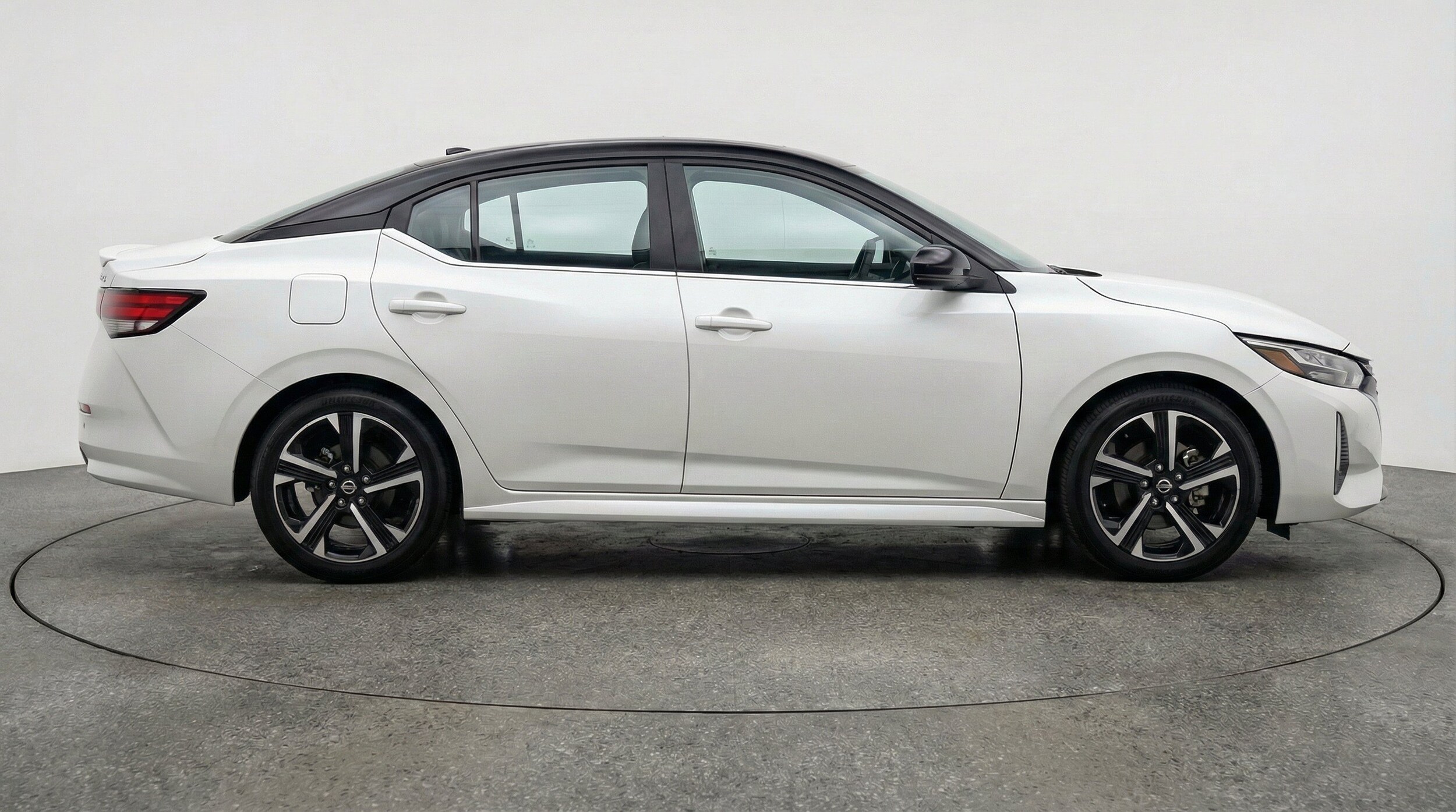 Thumbnail: 2025 Nissan Sentra - 11