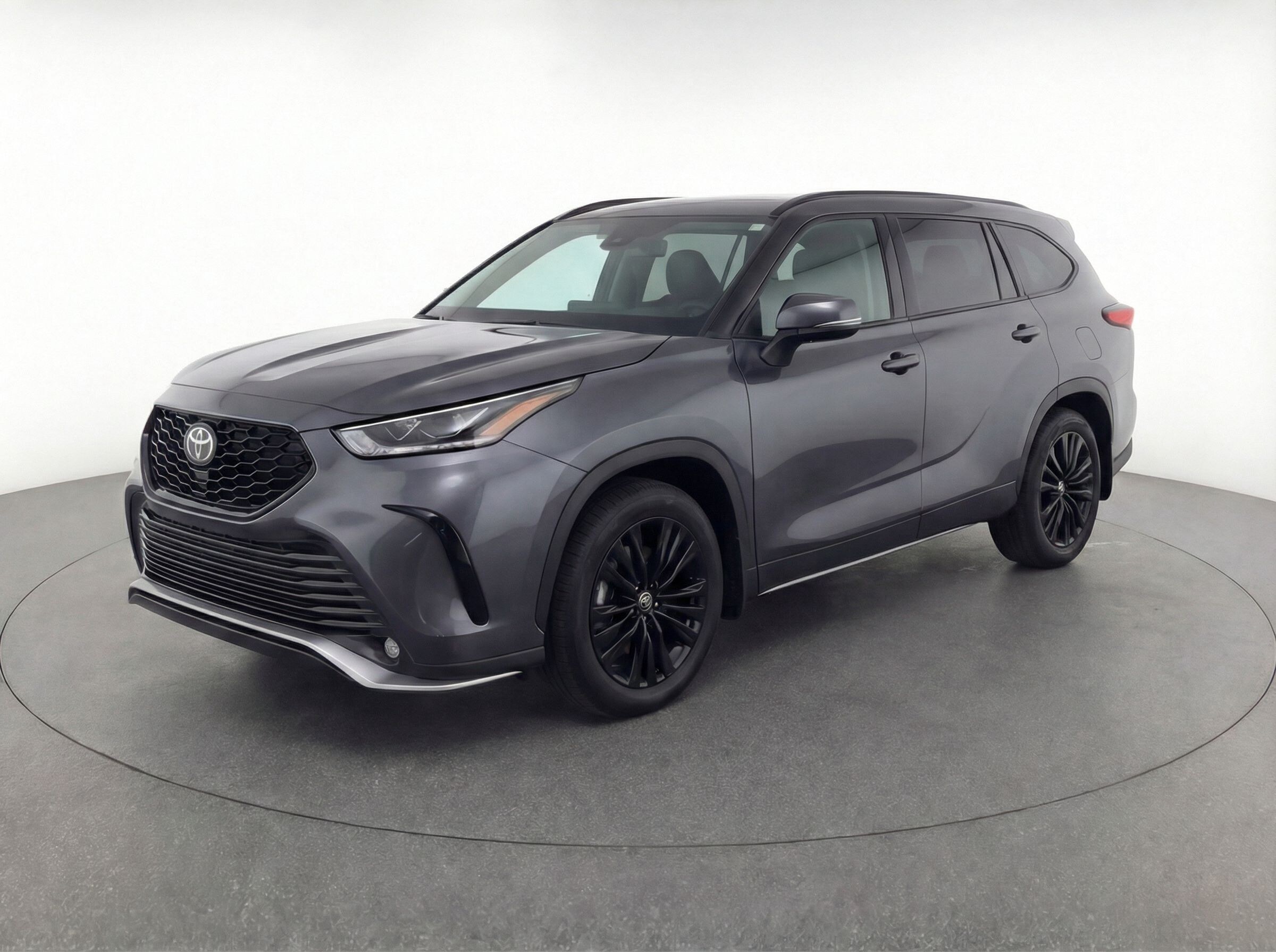 Thumbnail: 2024 Toyota Highlander - 3