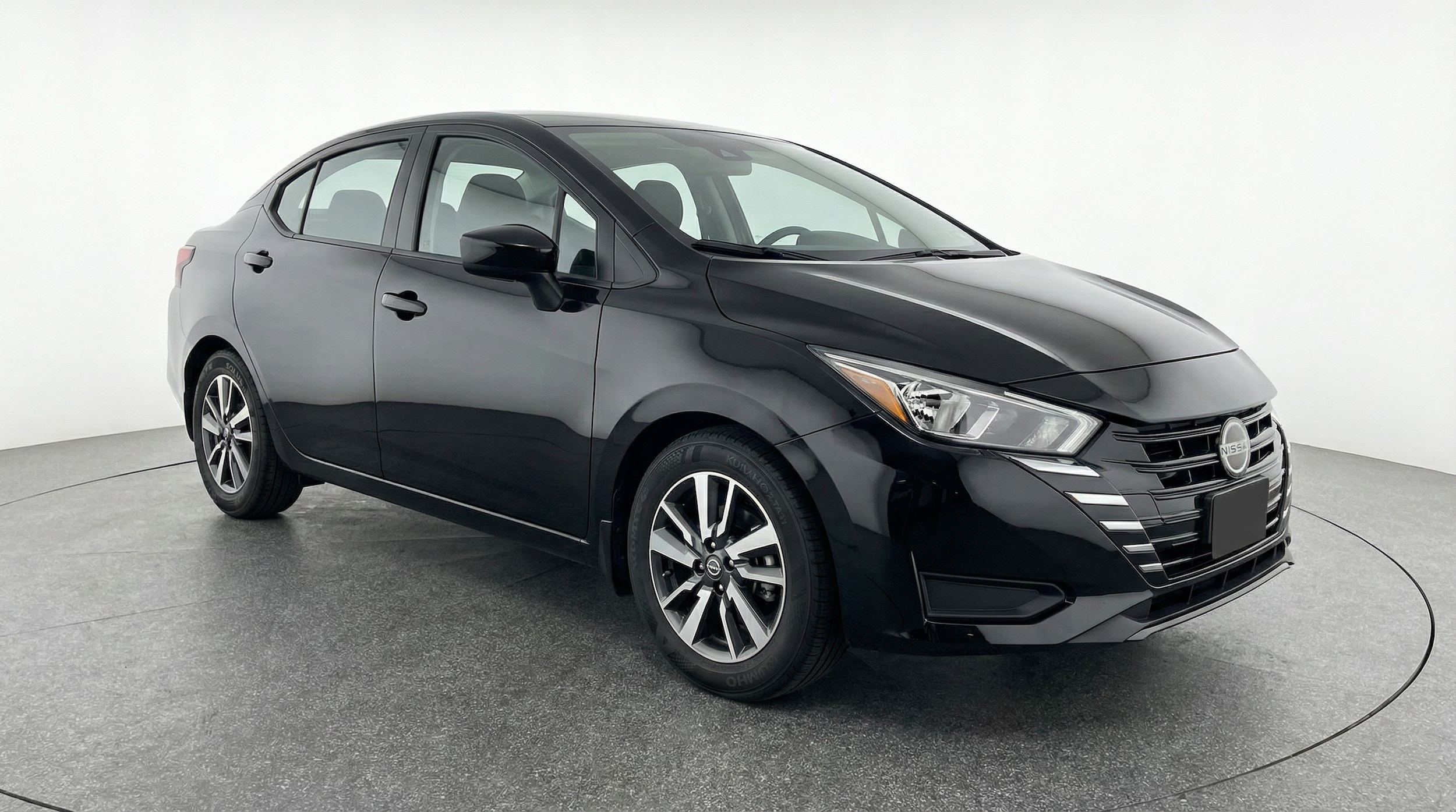 2025 Nissan Versa Sedan SV