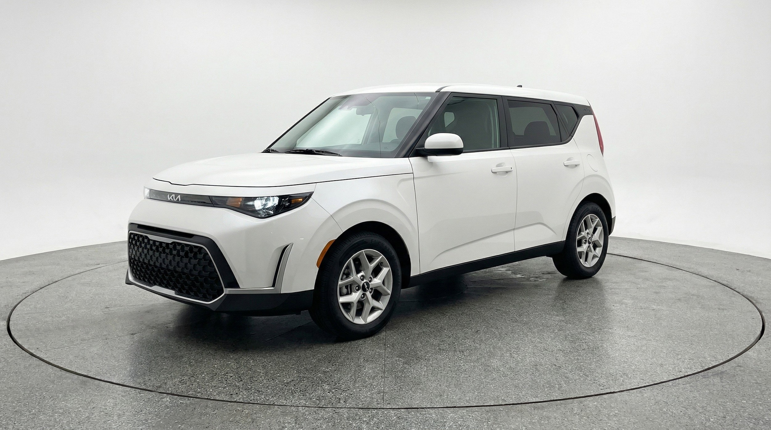Thumbnail: 2025 Kia Soul - 3