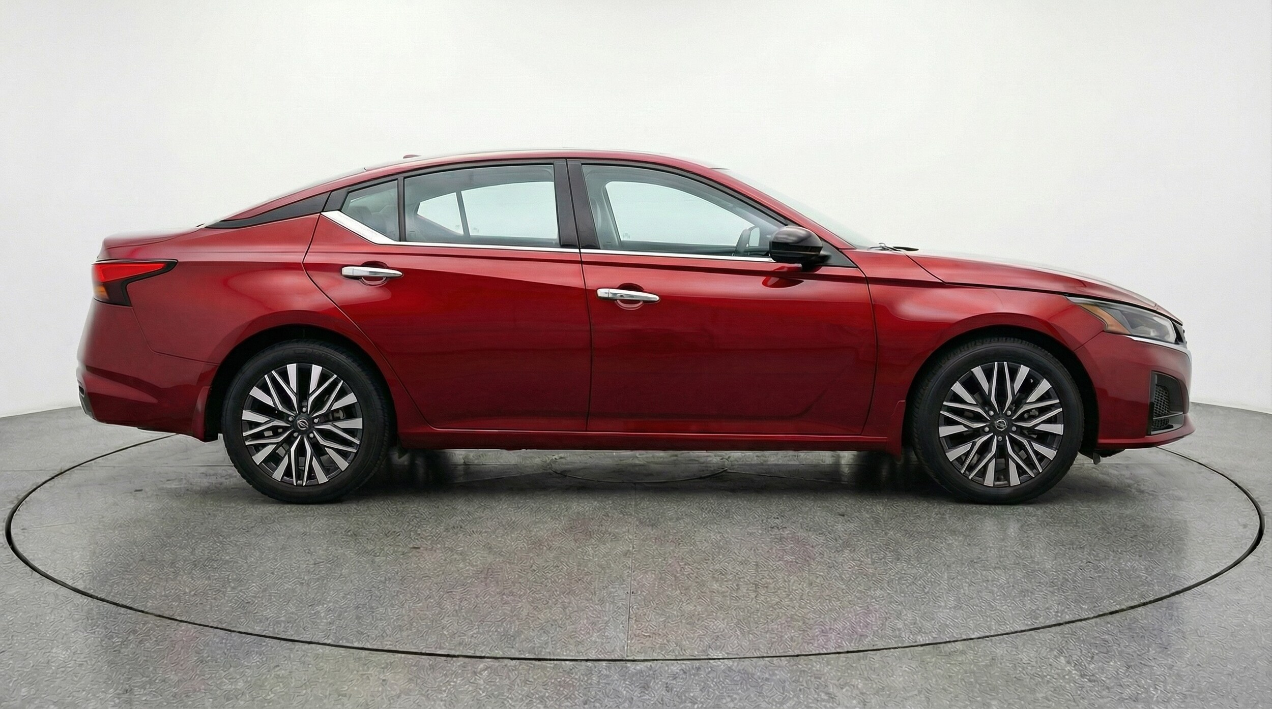 Thumbnail: 2025 Nissan Altima - 8