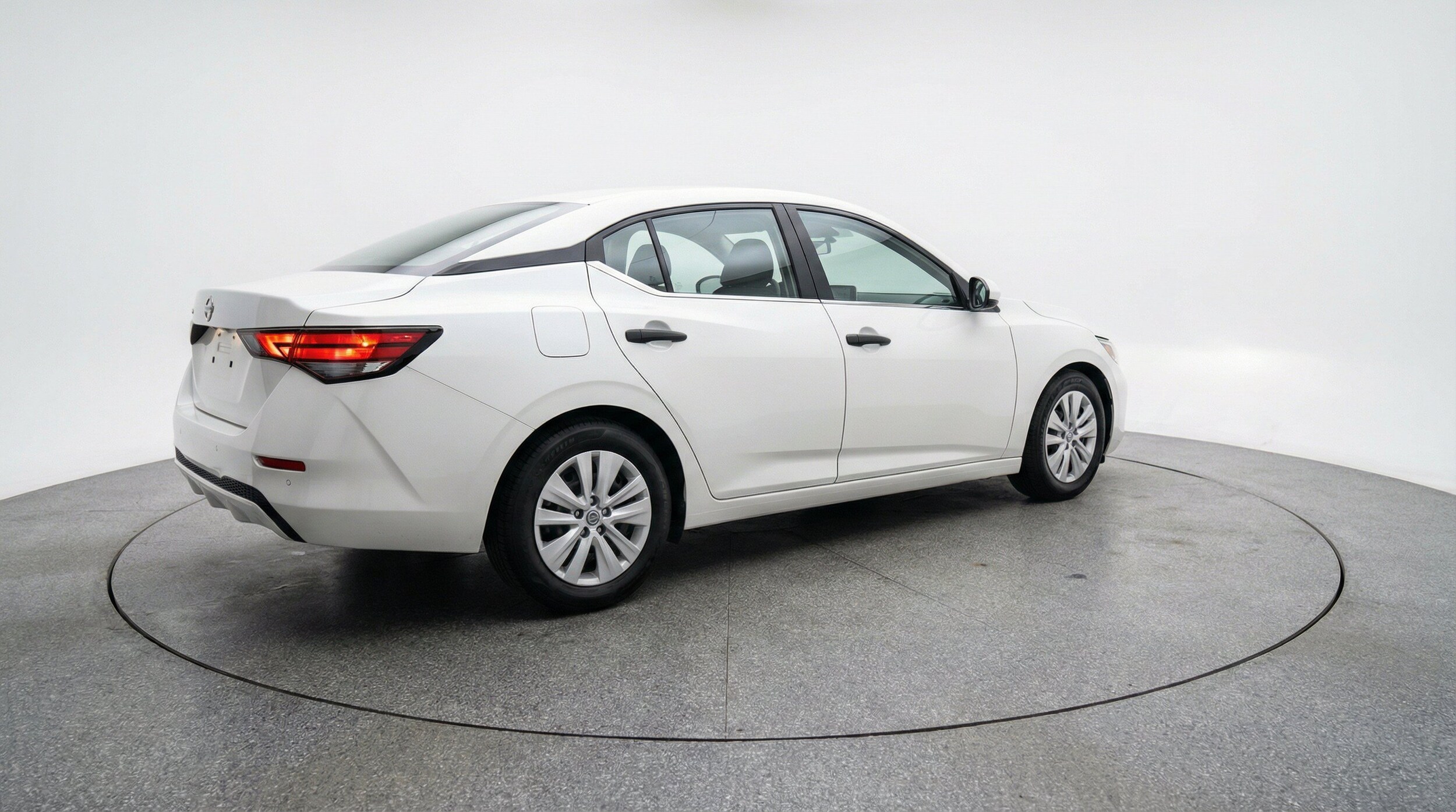 Thumbnail: 2025 Nissan Sentra - 9
