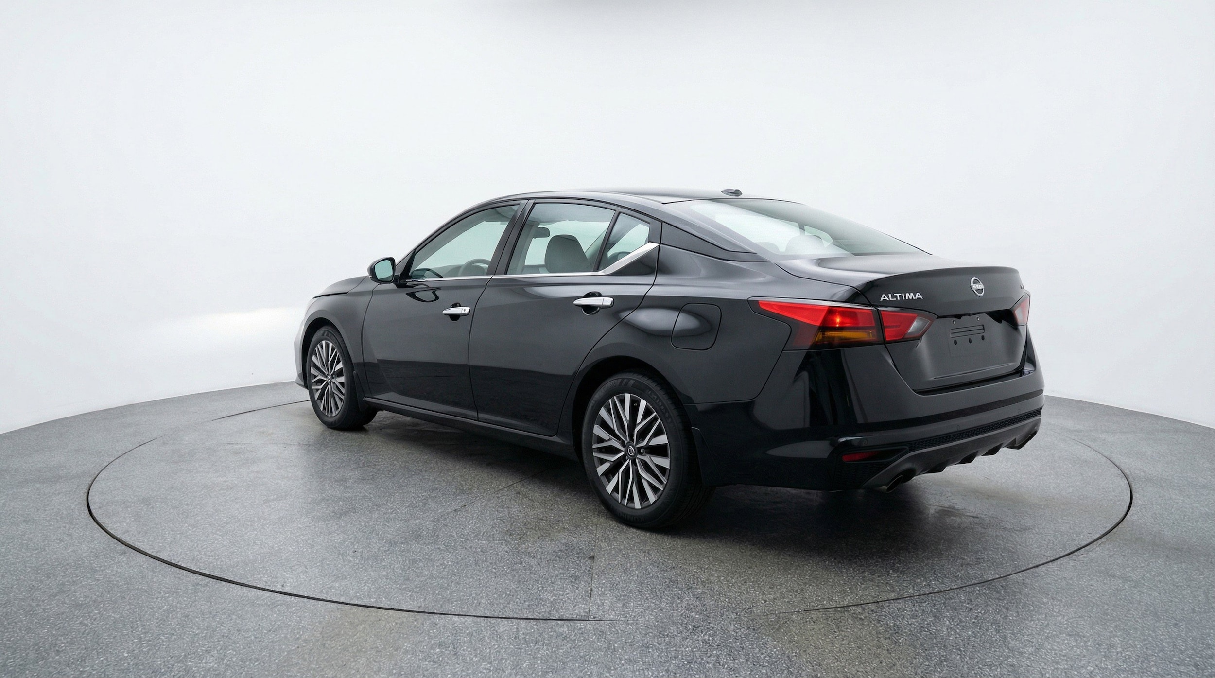 Thumbnail: 2025 Nissan Altima - 6
