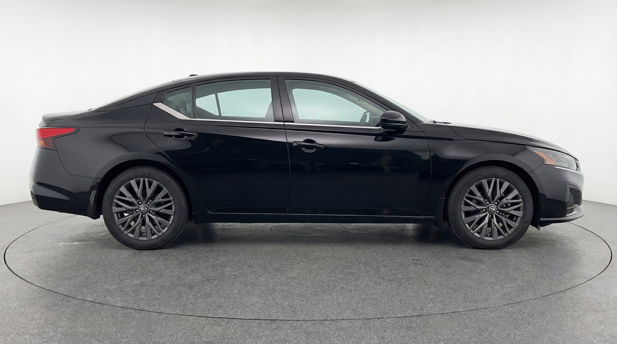 Thumbnail: 2025 Nissan Altima - 11