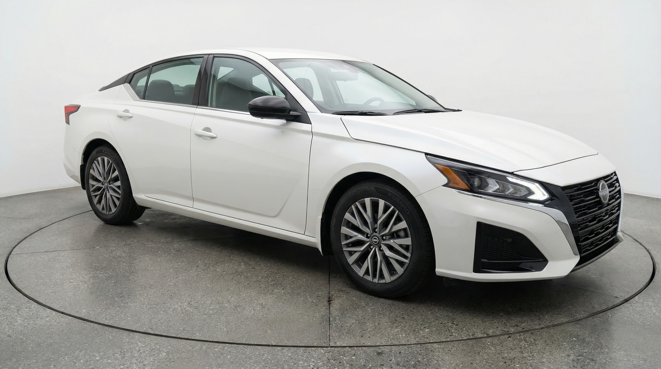 Thumbnail: 2025 Nissan Altima - 1