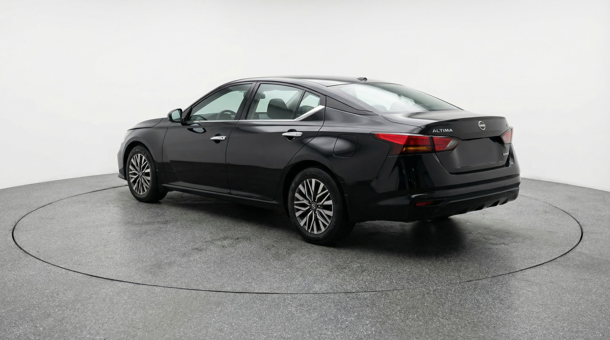 Thumbnail: 2025 Nissan Altima - 5