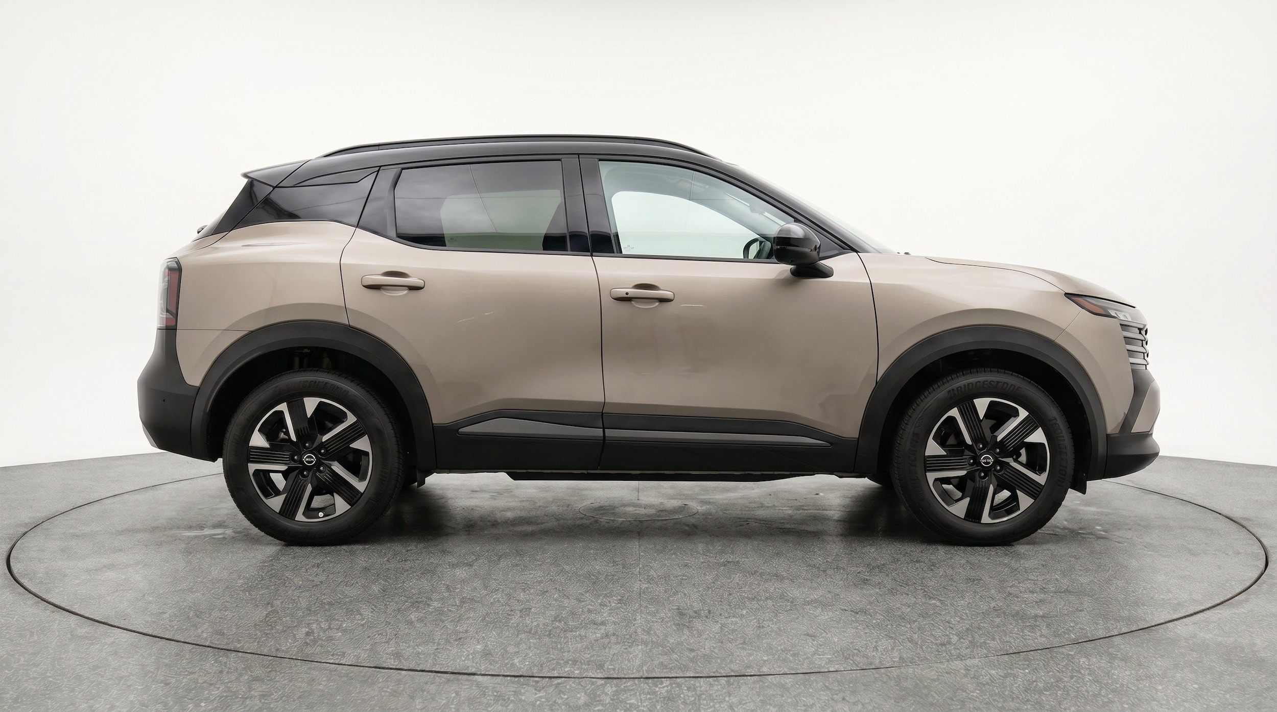 Thumbnail: 2026 Nissan Kicks - 10