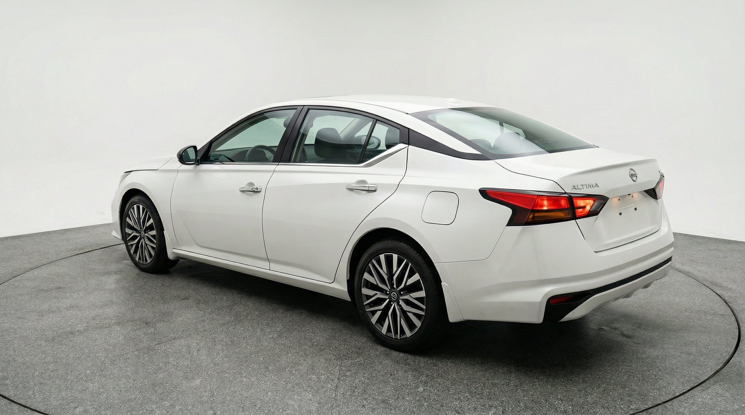 Thumbnail: 2025 Nissan Altima - 6