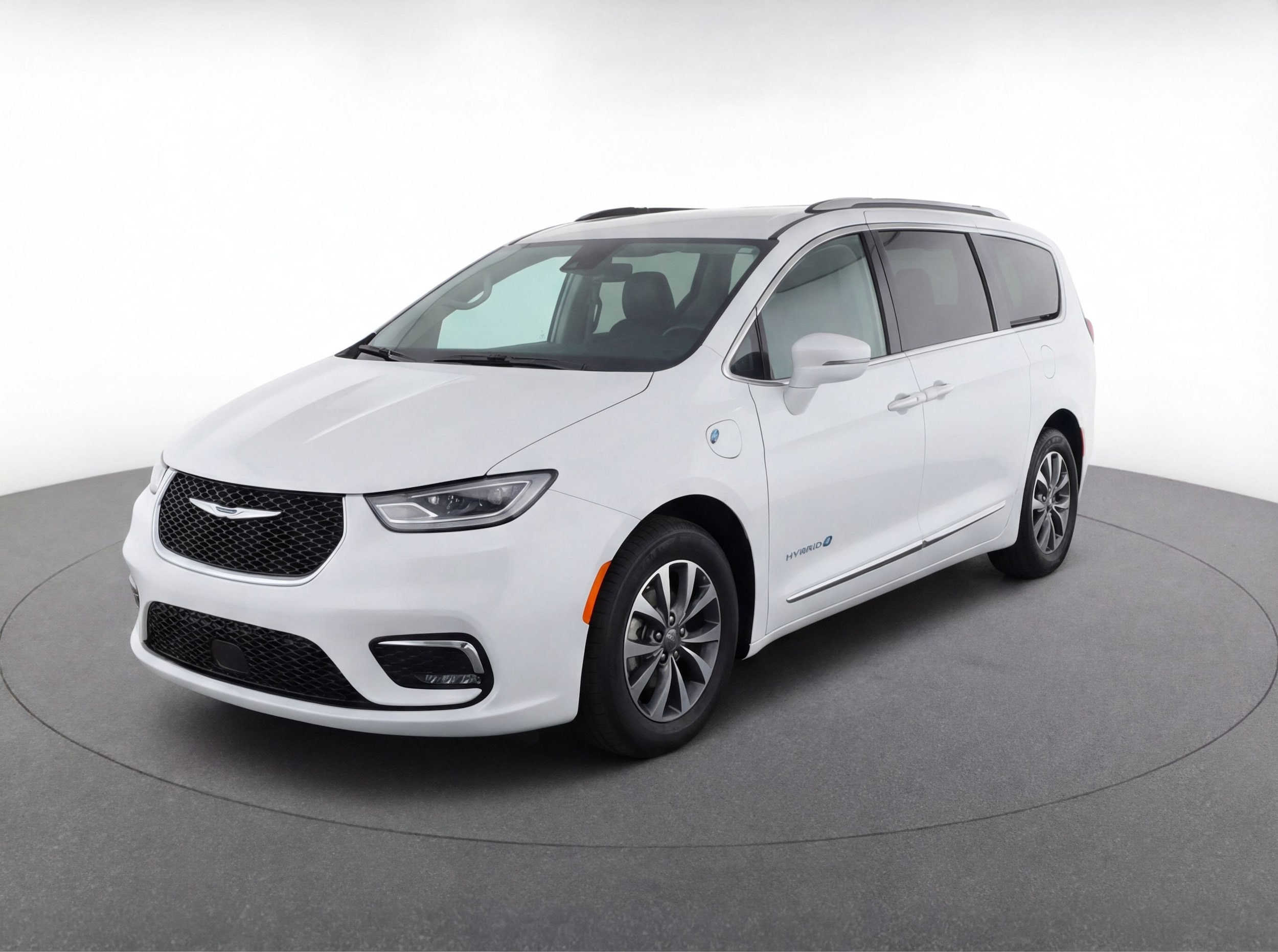 Thumbnail: 2023 Chrysler Pacifica - 3