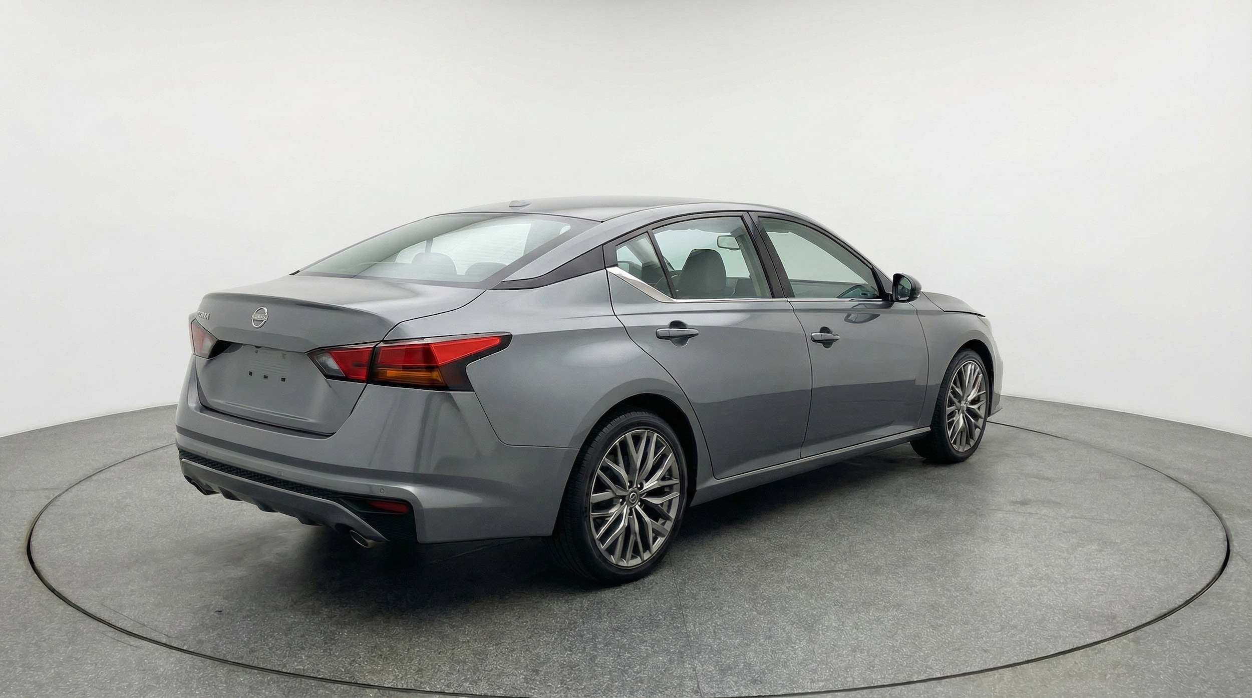 Thumbnail: 2025 Nissan Altima - 9