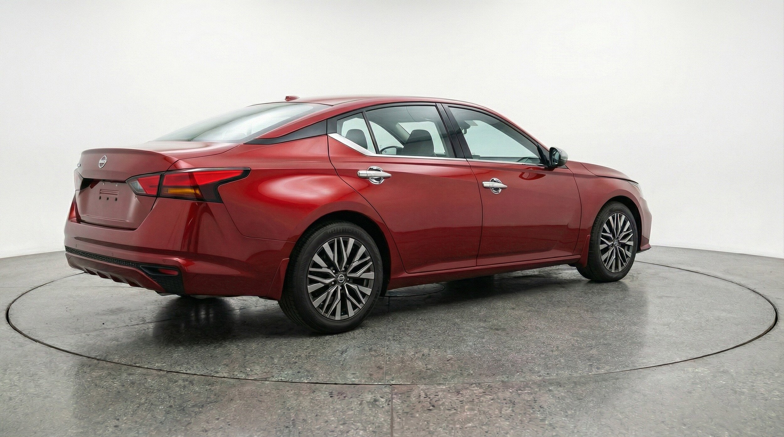 Thumbnail: 2025 Nissan Altima - 9