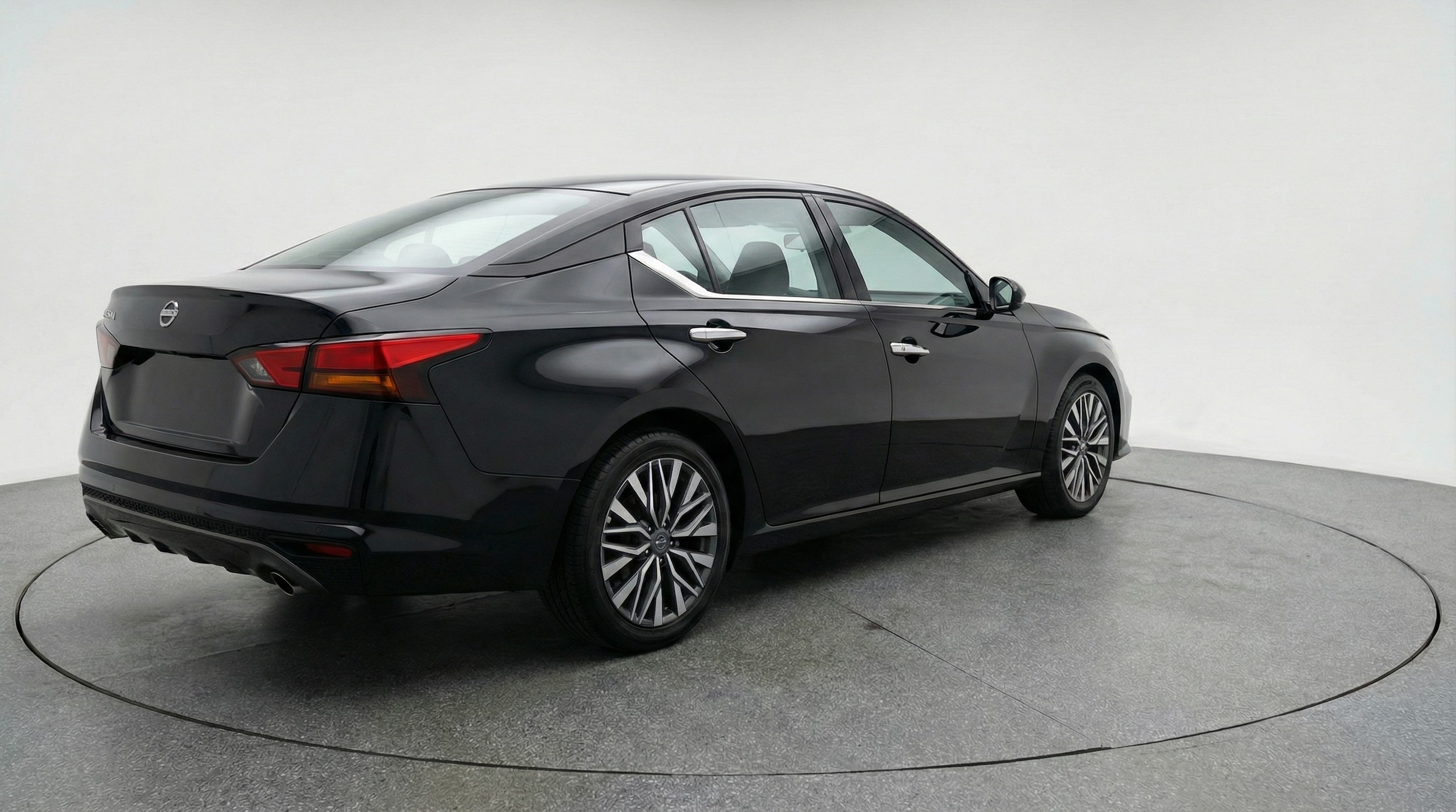 Thumbnail: 2025 Nissan Altima - 7