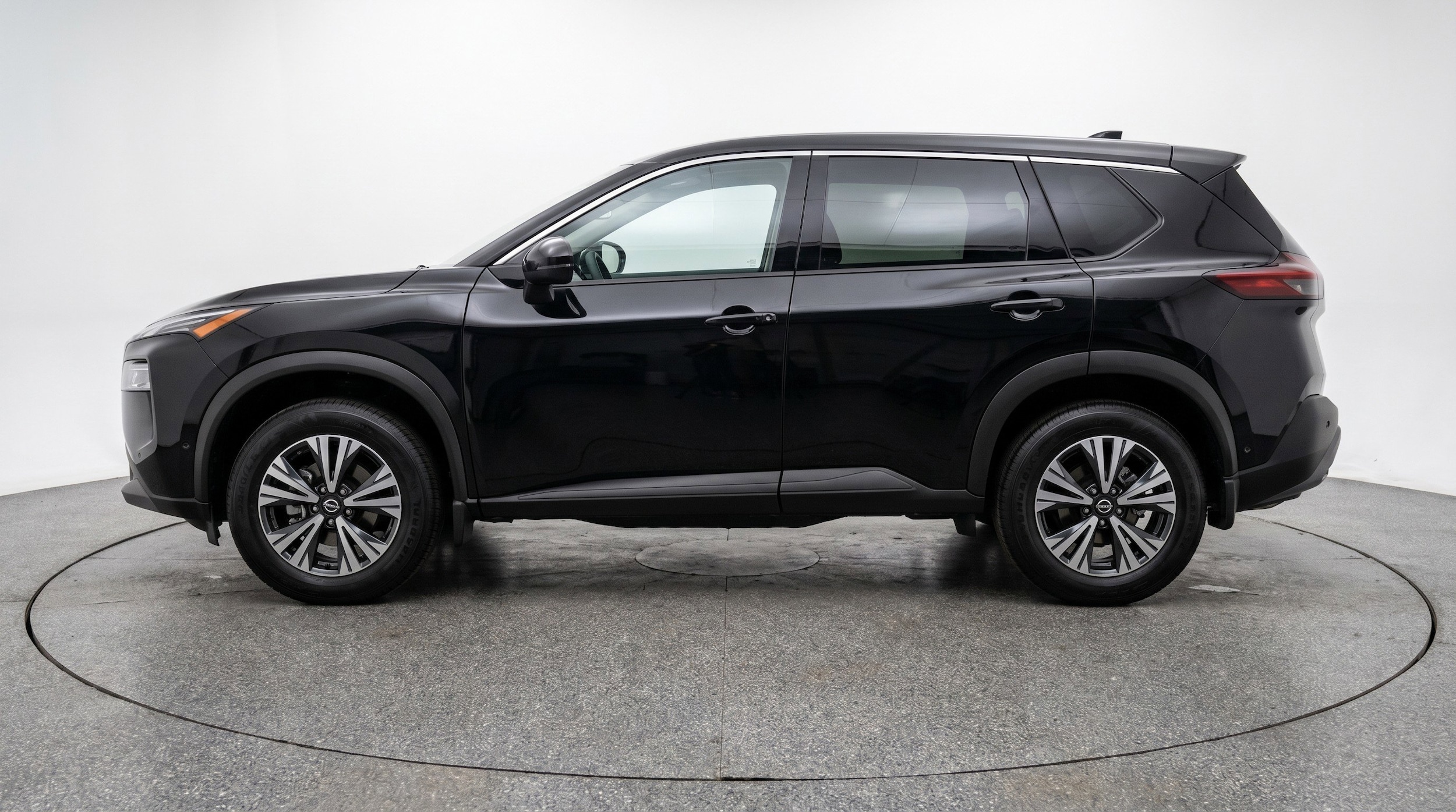 Thumbnail: 2023 Nissan Rogue - 5