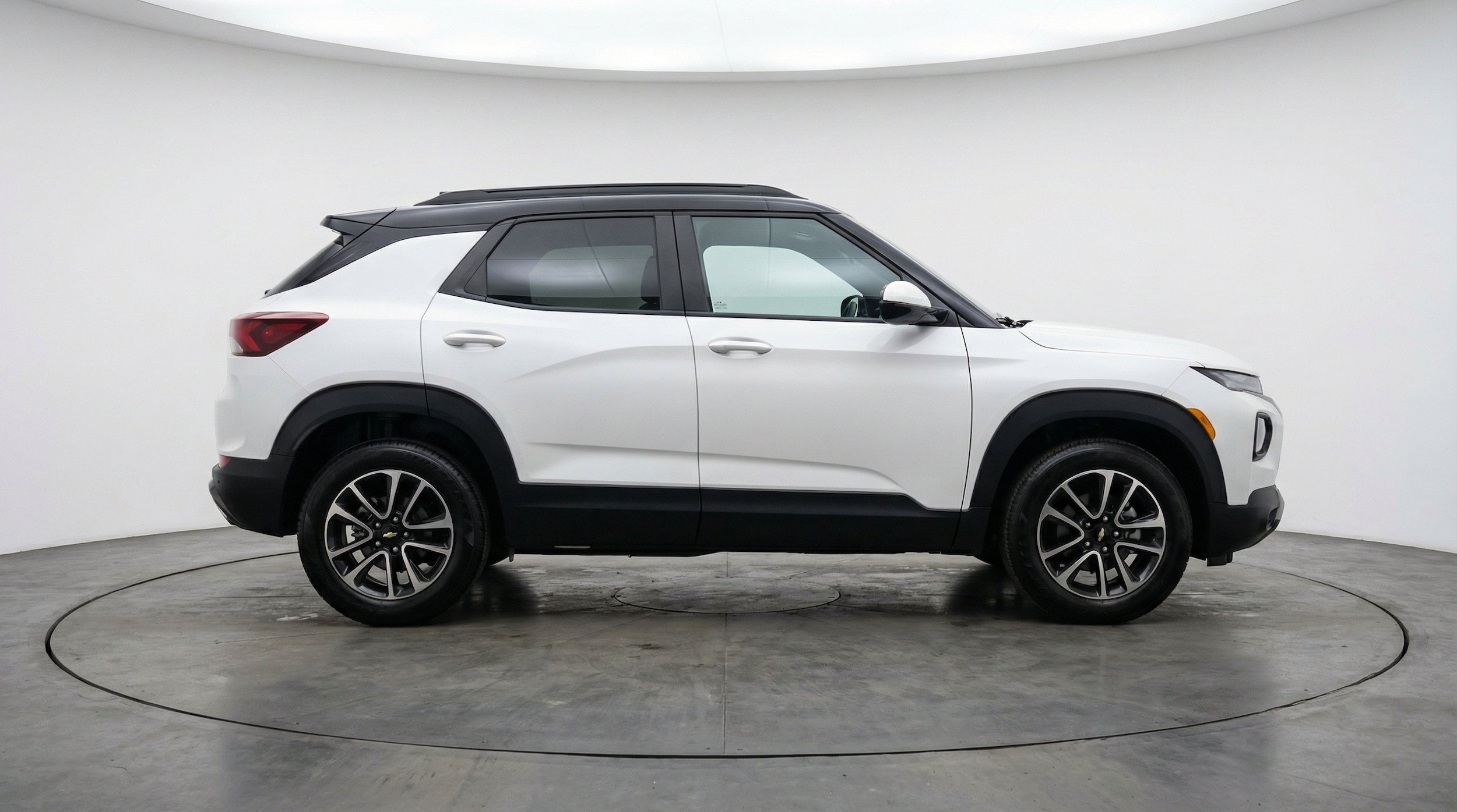 Thumbnail: 2025 Chevrolet TrailBlazer - 10
