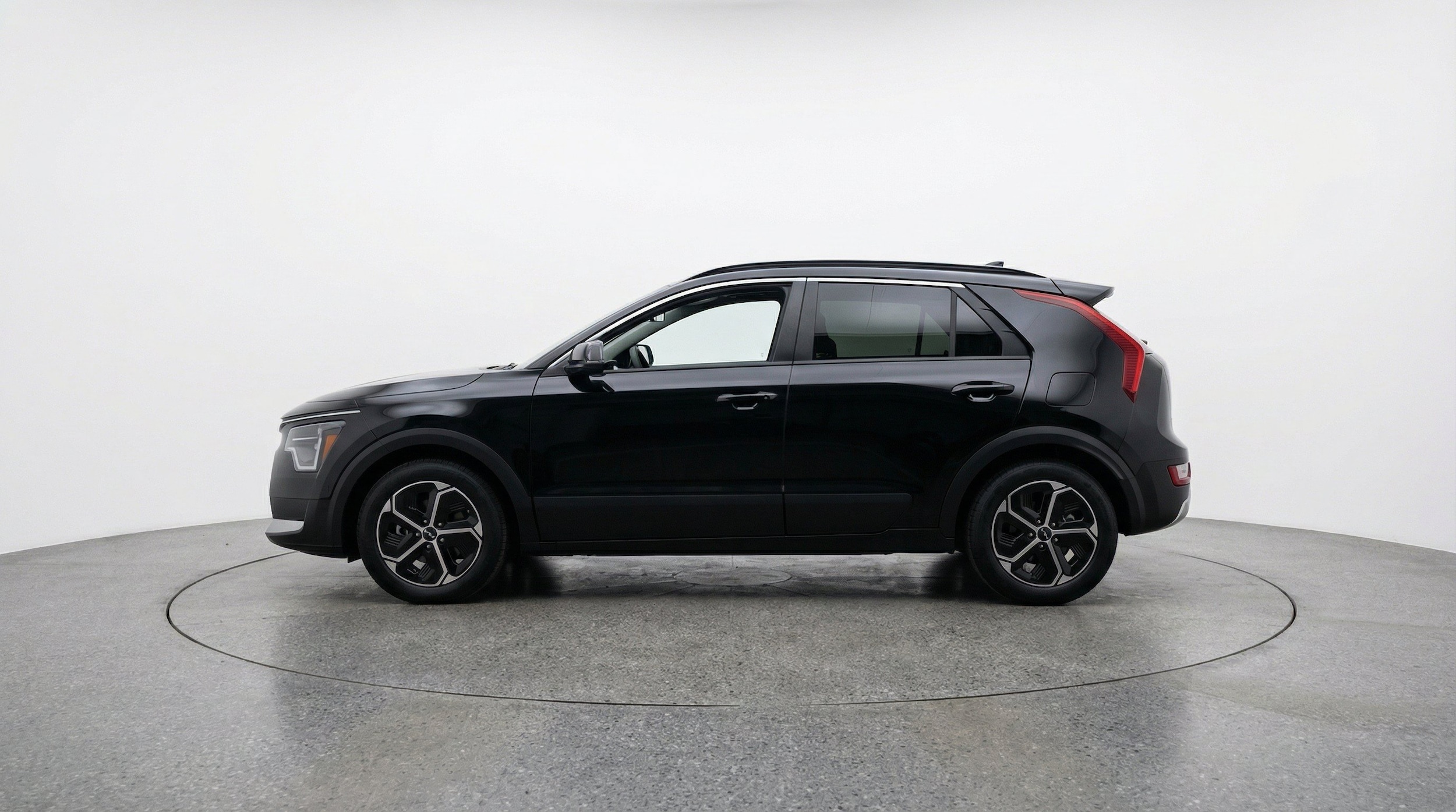 Thumbnail: 2026 Kia Niro - 5