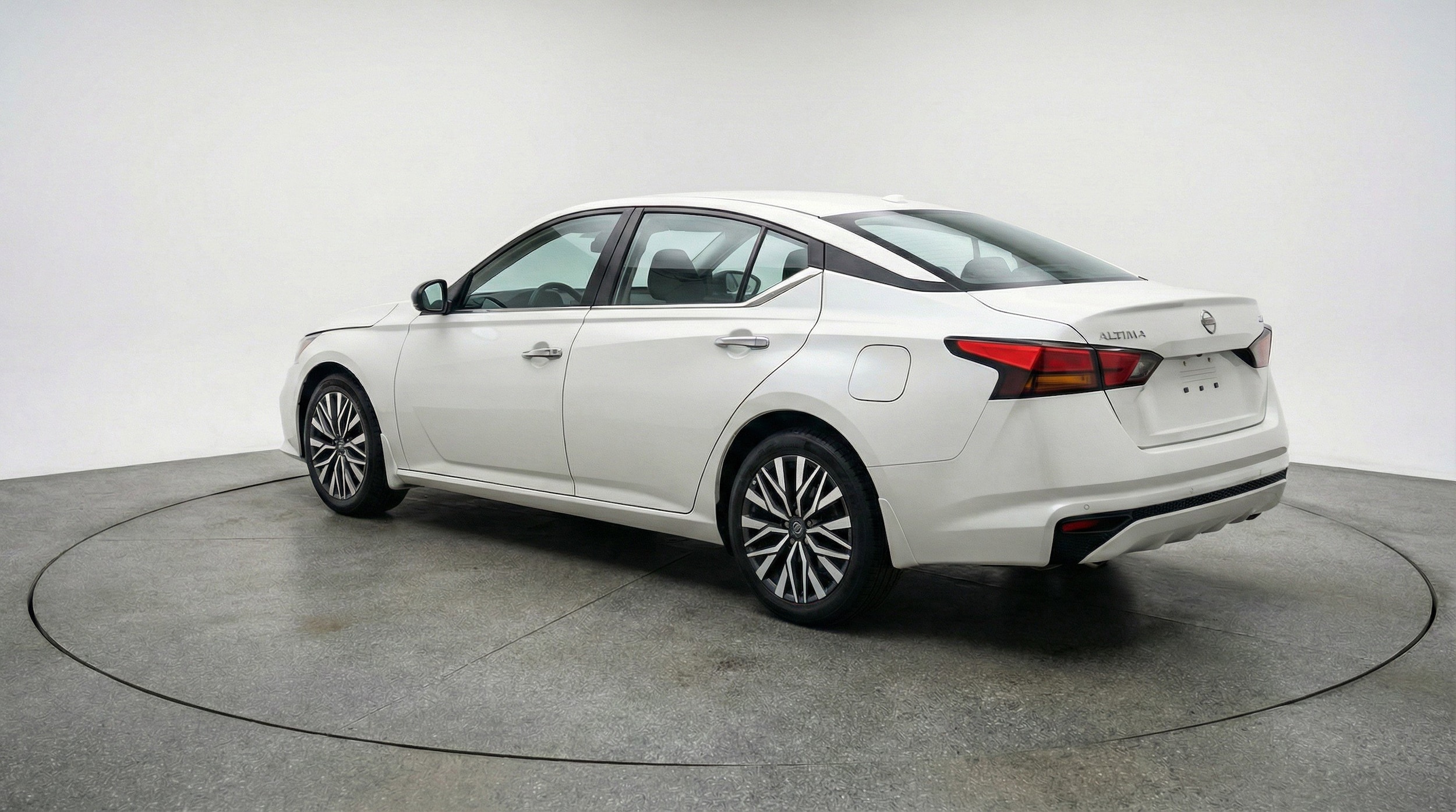 Thumbnail: 2025 Nissan Altima - 6