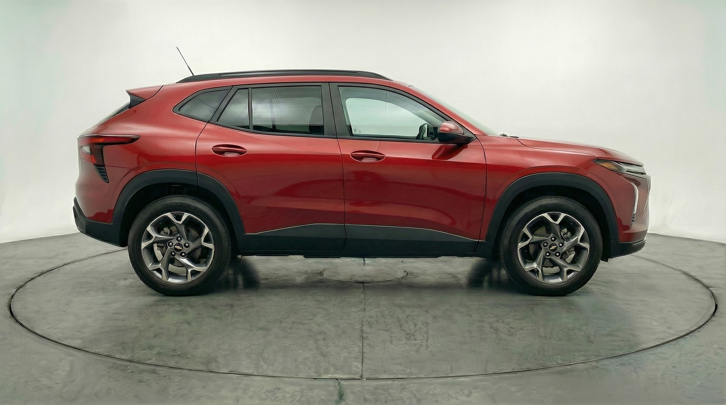 Thumbnail: 2025 Chevrolet Trax - 8