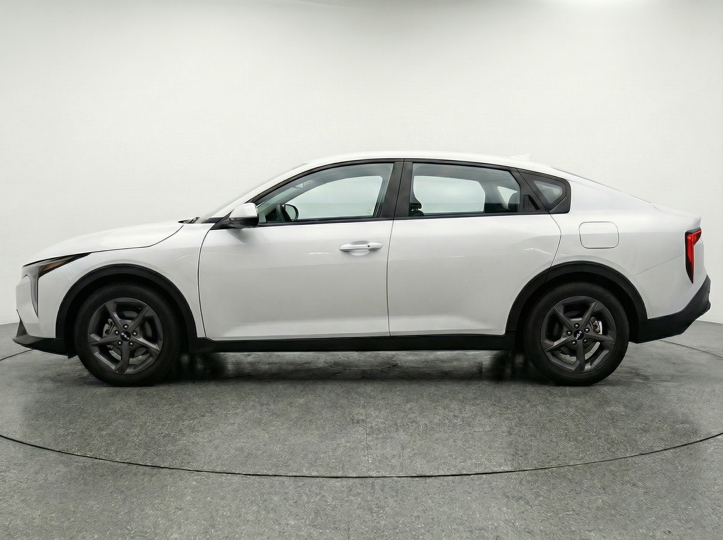 Thumbnail: 2025 Kia K4 - 4