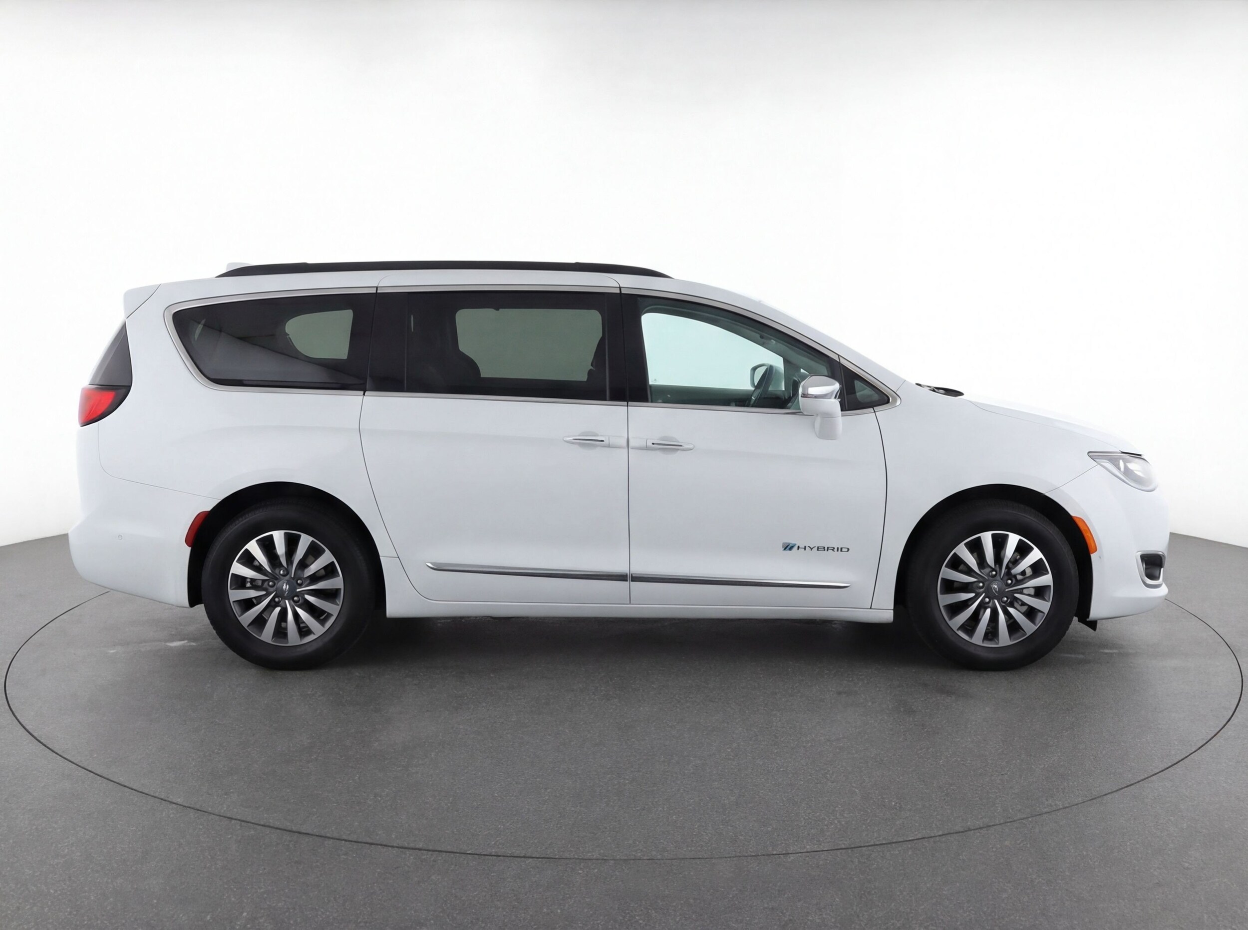 Thumbnail: 2023 Chrysler Pacifica - 11