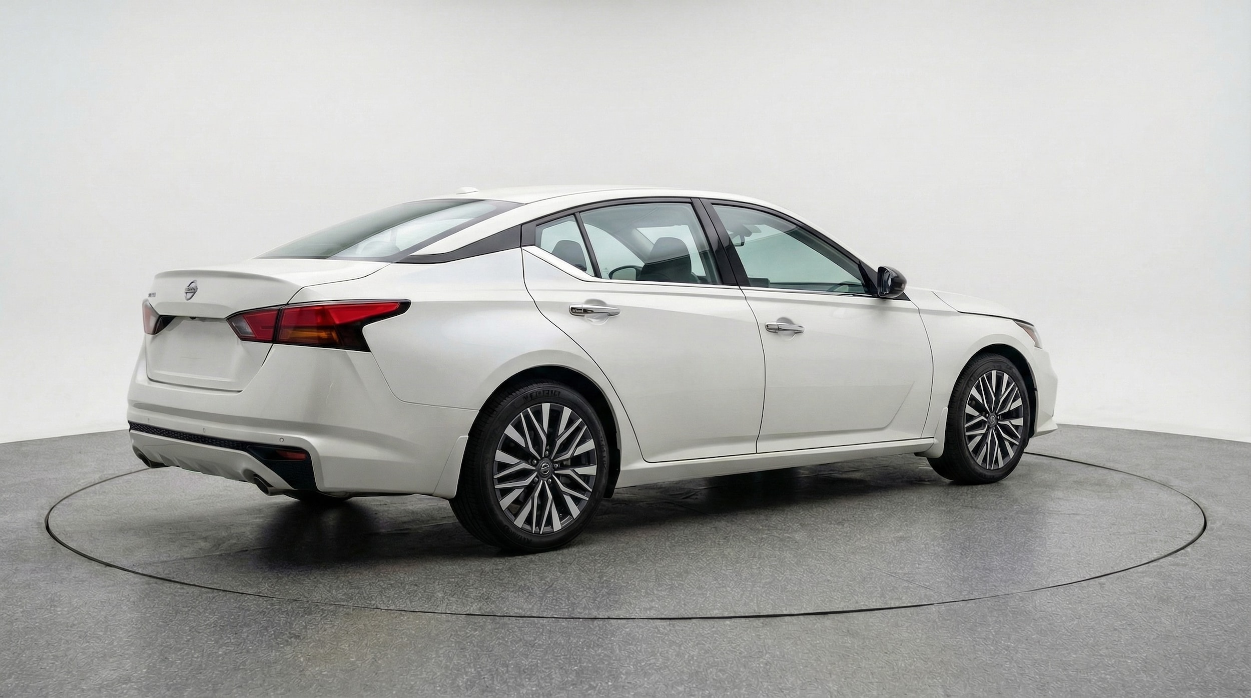 Thumbnail: 2025 Nissan Altima - 7