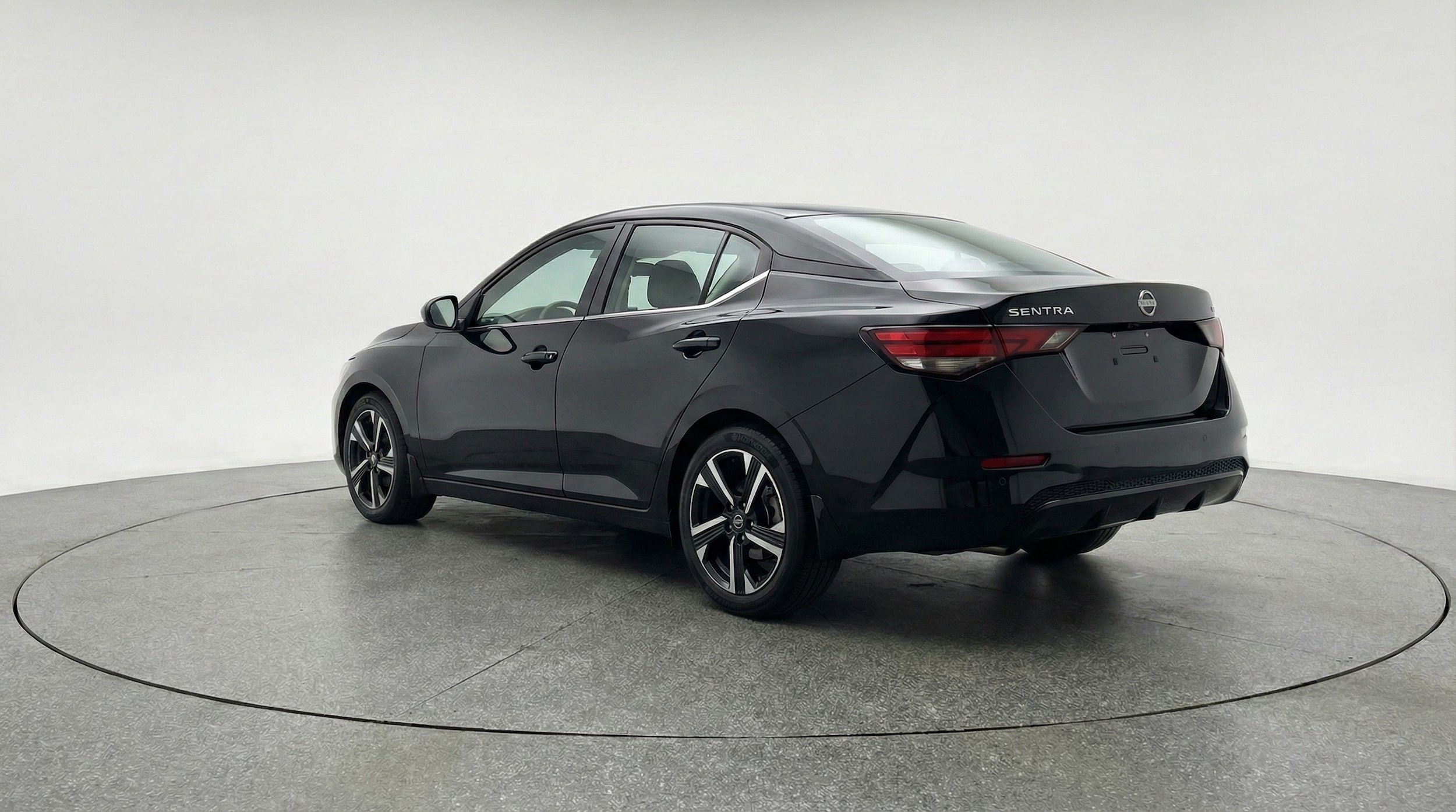 Thumbnail: 2025 Nissan Sentra - 5