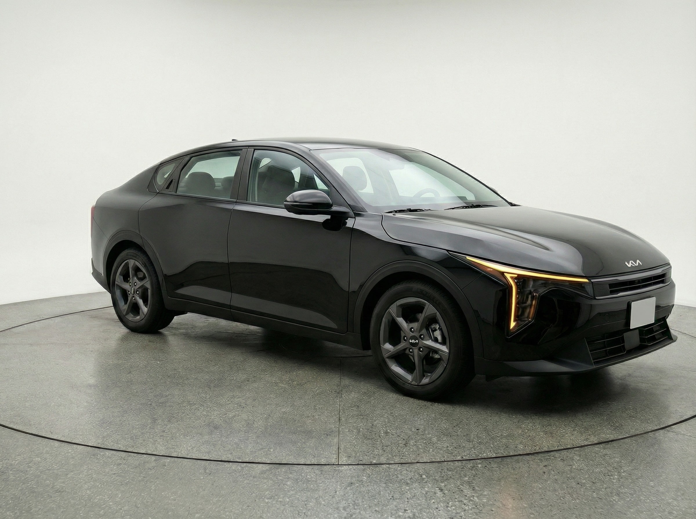 Thumbnail: 2025 Kia K4 - 1