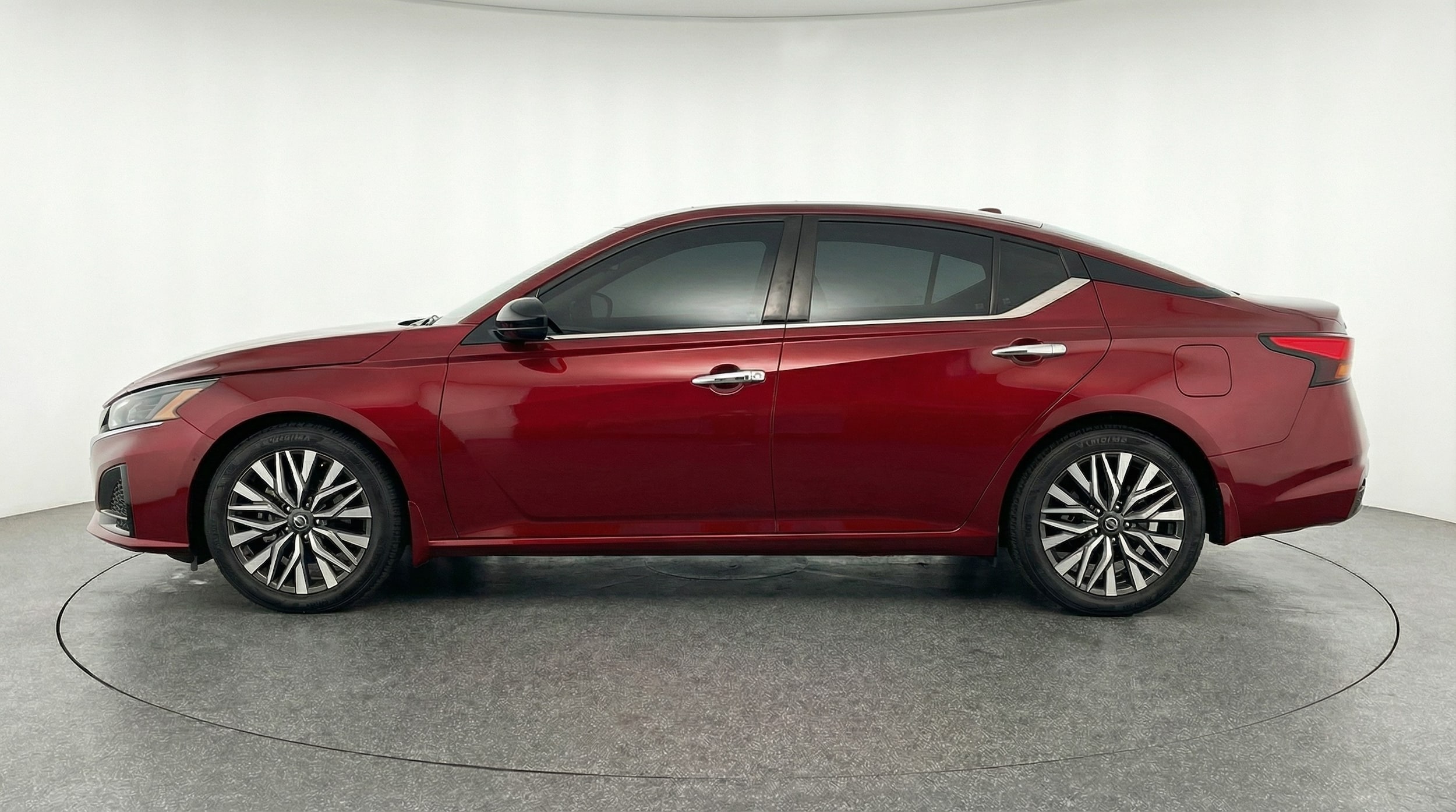 Thumbnail: 2025 Nissan Altima - 4