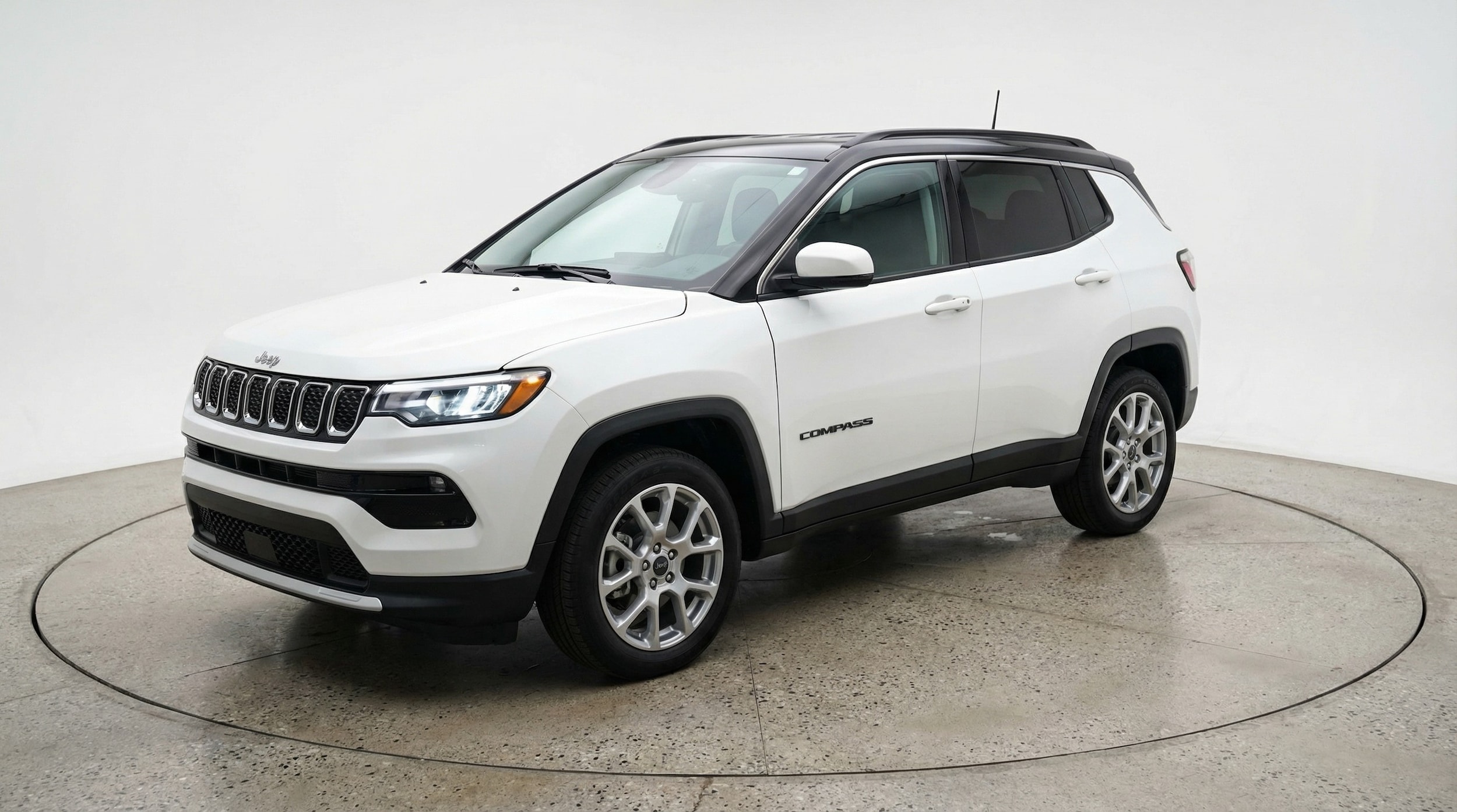 Thumbnail: 2025 Jeep Compass - 3