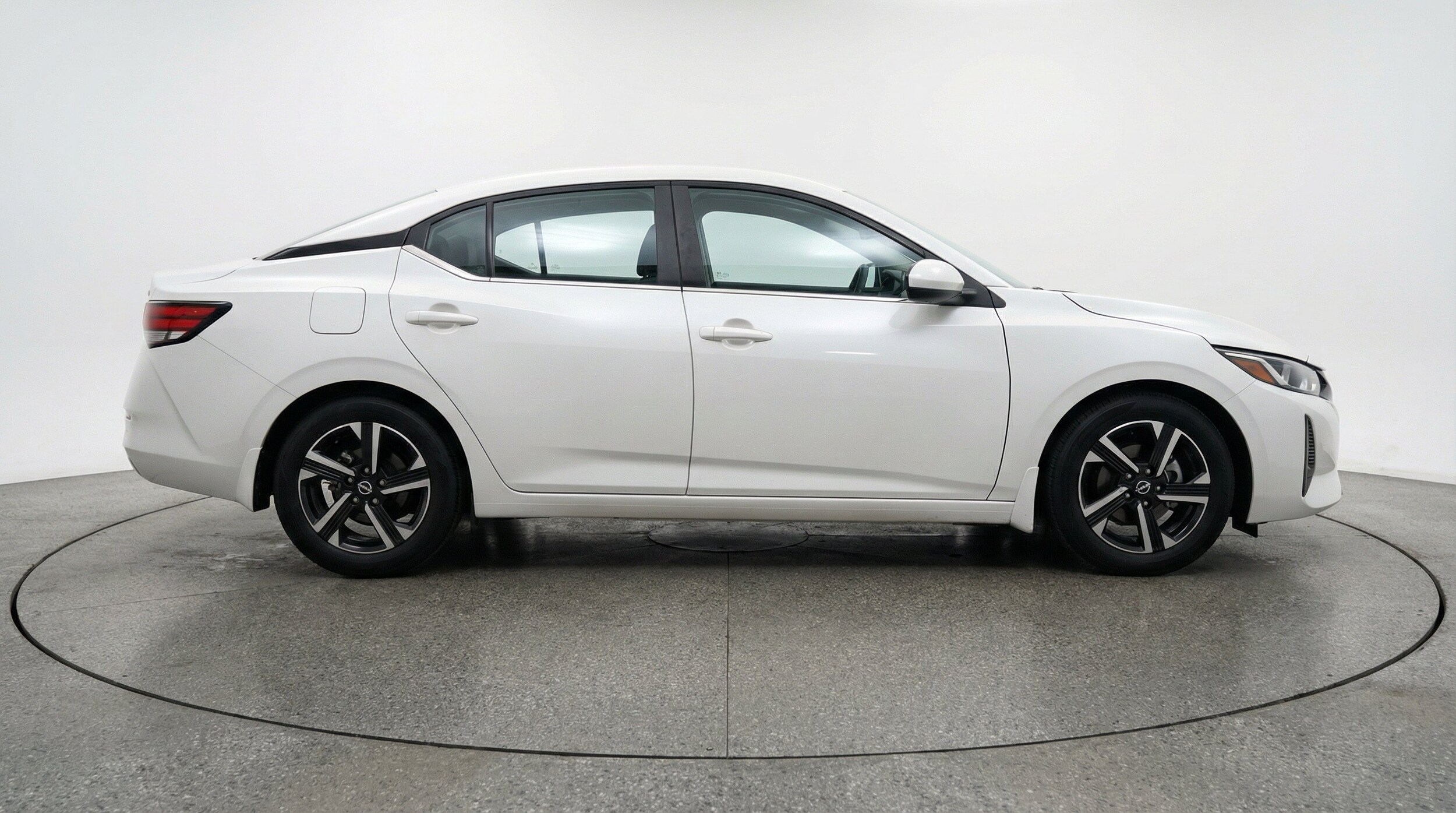 Thumbnail: 2025 Nissan Sentra - 11