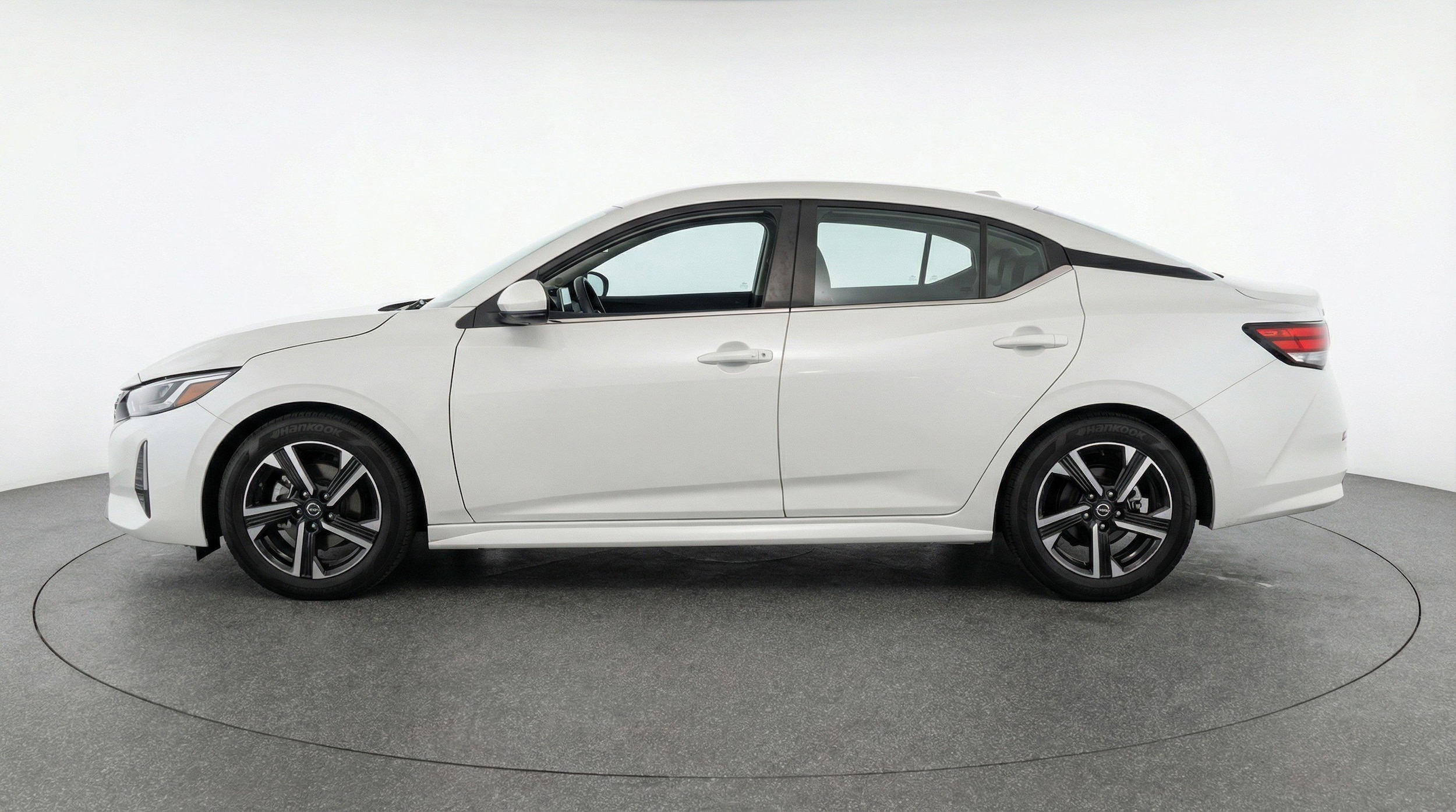 Thumbnail: 2025 Nissan Sentra - 5