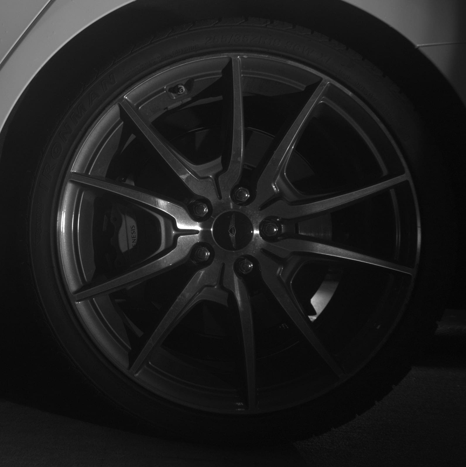 Thumbnail: 2025 Genesis G70 - 11