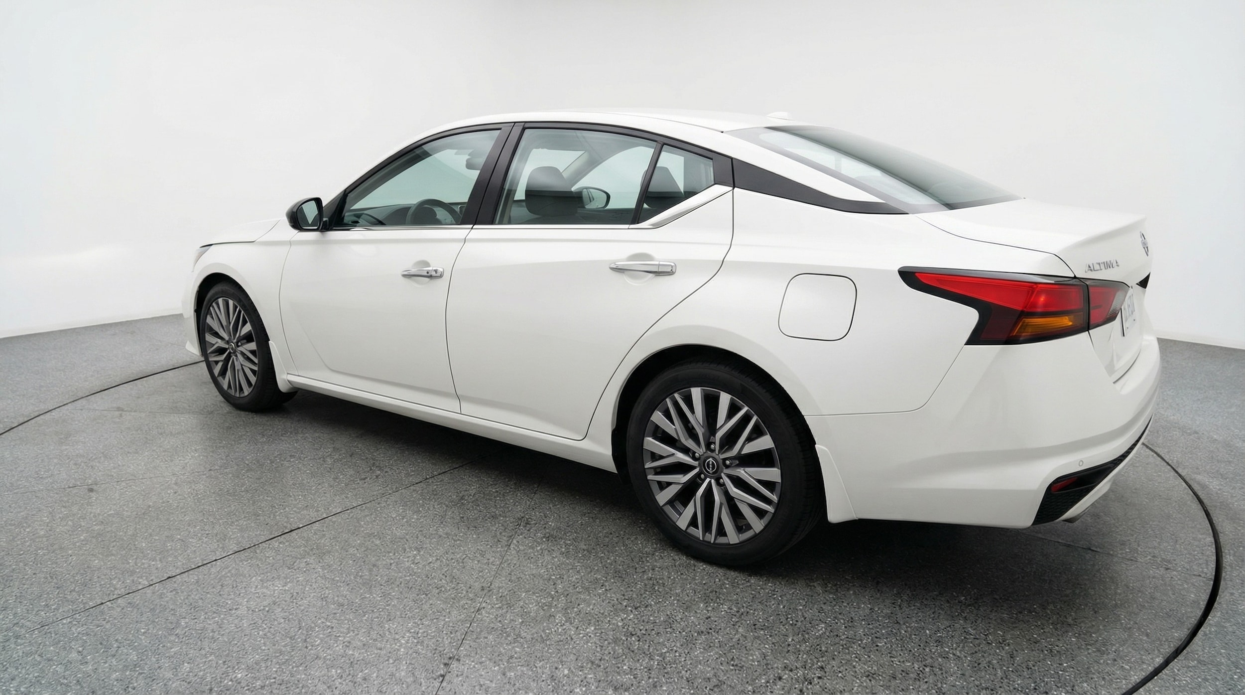 Thumbnail: 2025 Nissan Altima - 5