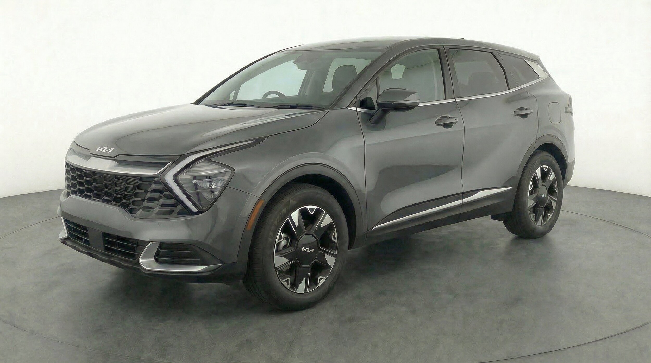 Thumbnail: 2026 Kia Sportage - 3