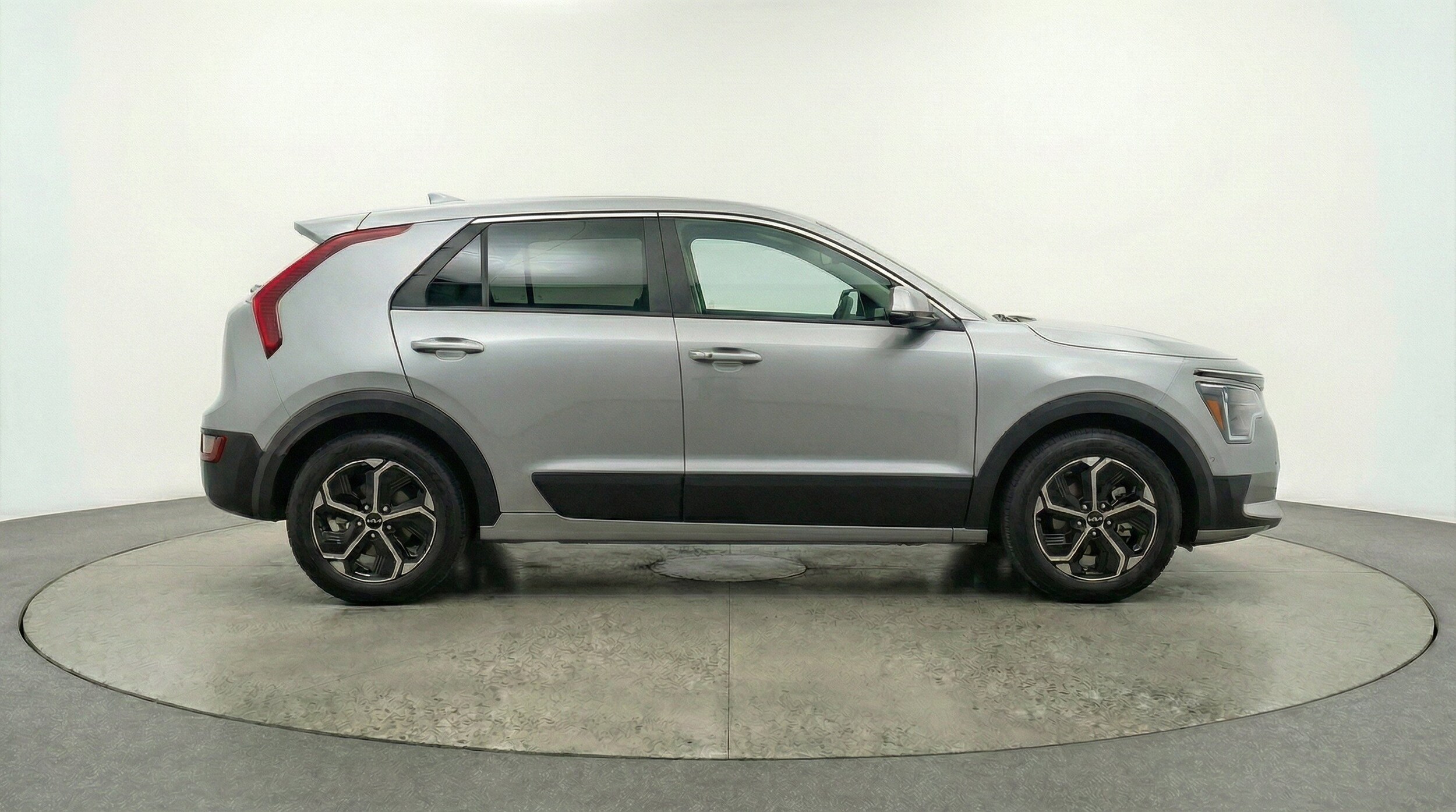 Thumbnail: 2026 Kia Niro - 11