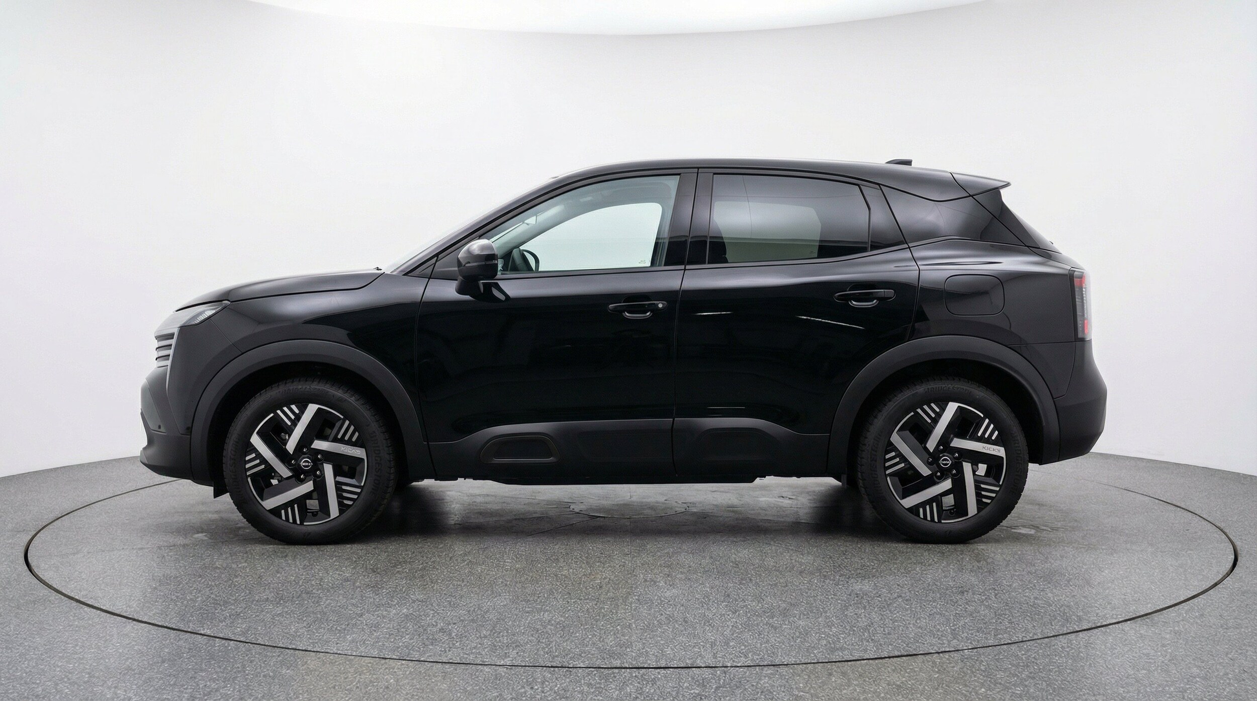 Thumbnail: 2026 Nissan Kicks - 5