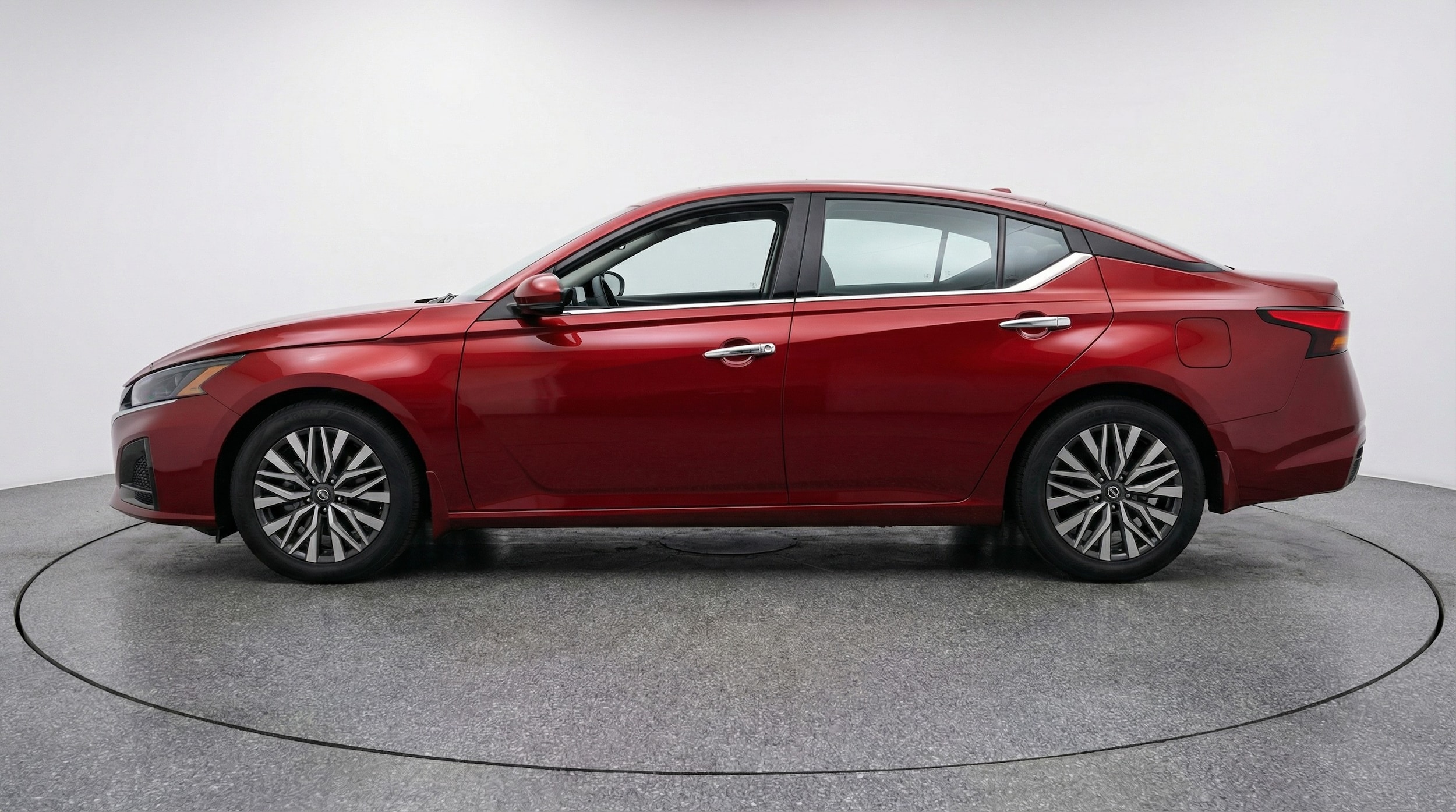 Thumbnail: 2025 Nissan Altima - 4