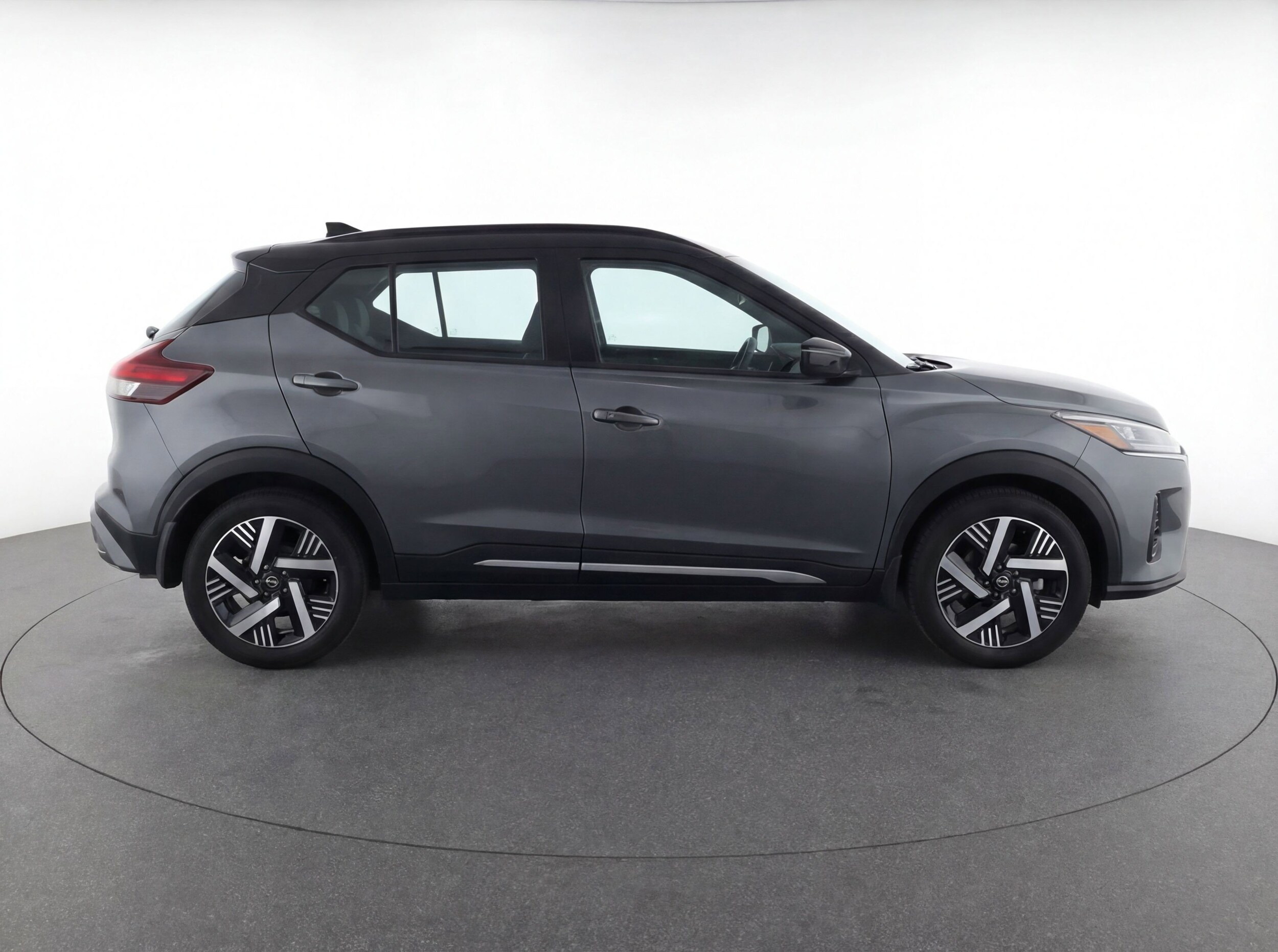 Thumbnail: 2025 Nissan Kicks - 11