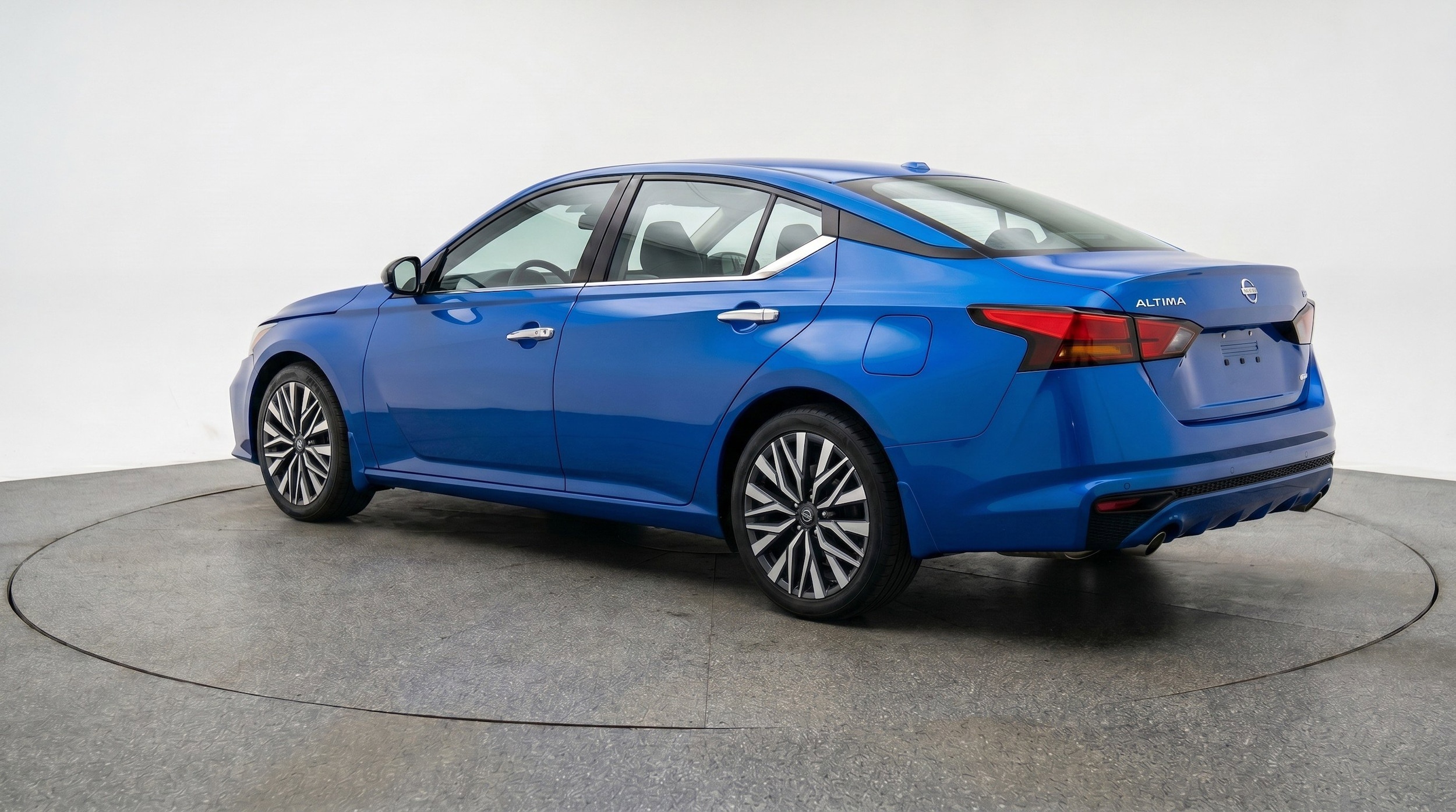 Thumbnail: 2025 Nissan Altima - 6