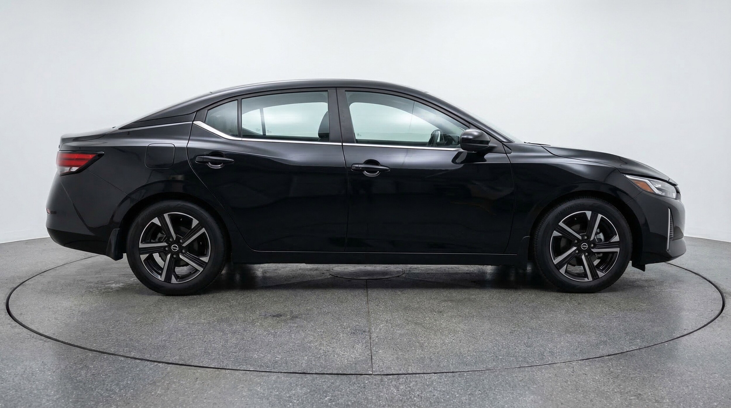 Thumbnail: 2025 Nissan Sentra - 11