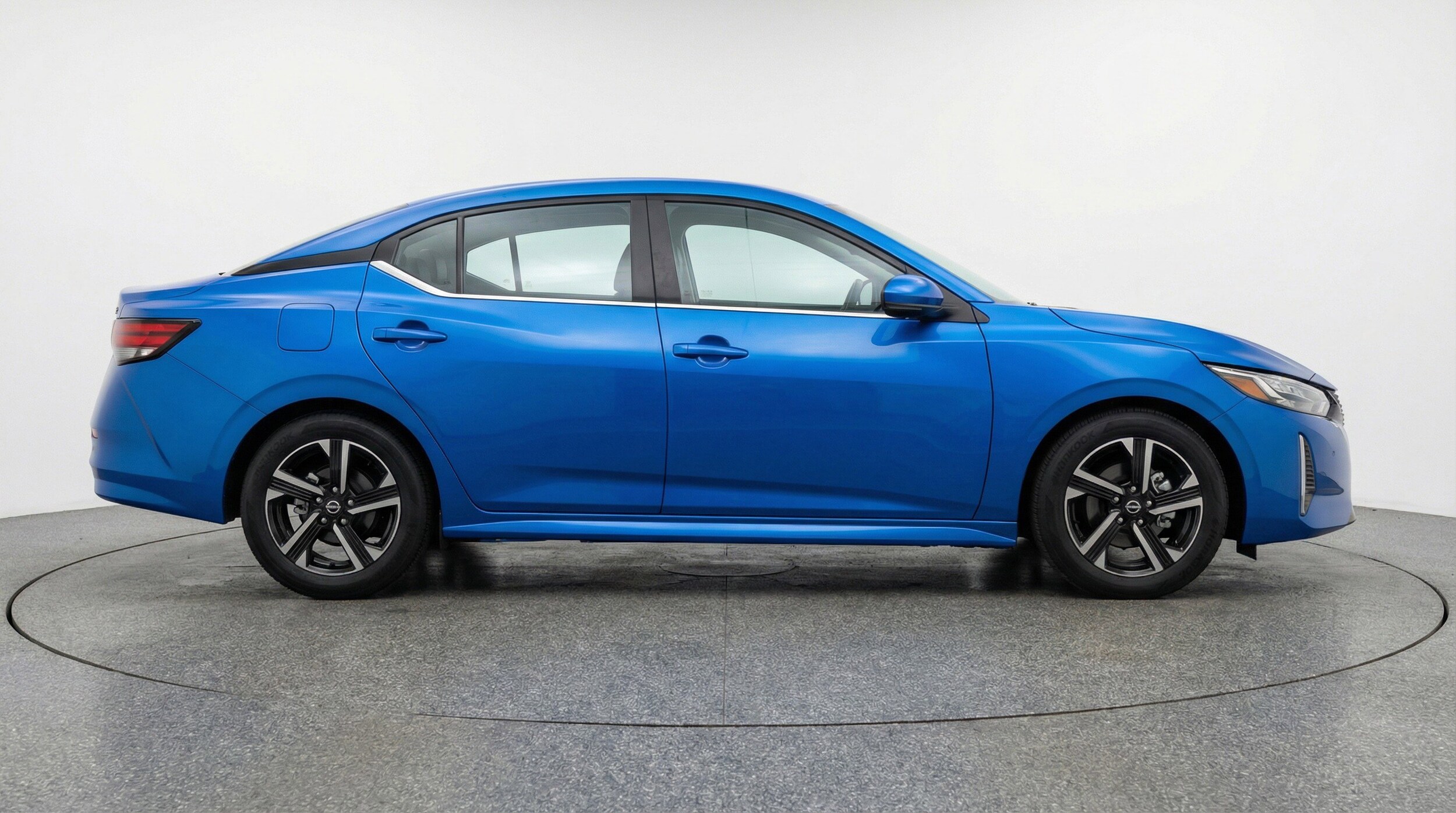 Thumbnail: 2025 Nissan Sentra - 11