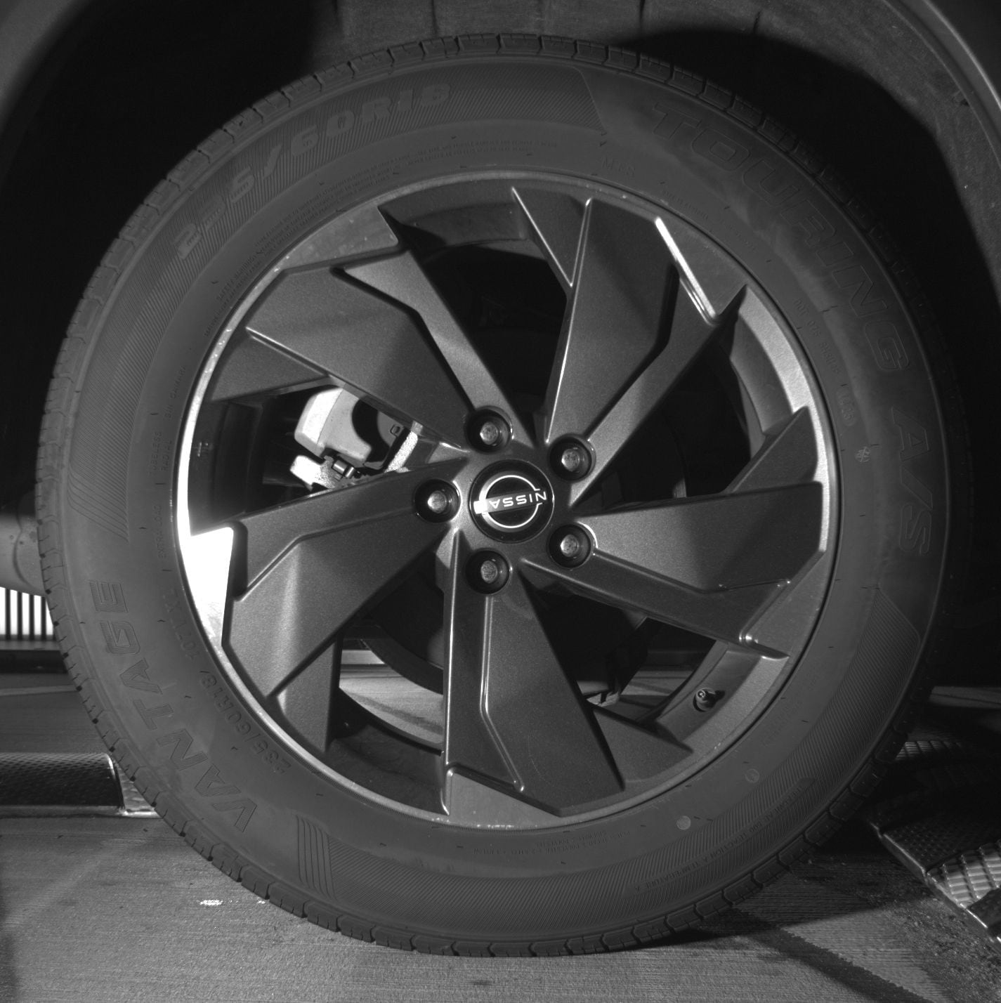 Thumbnail: 2025 Nissan Rogue - 12