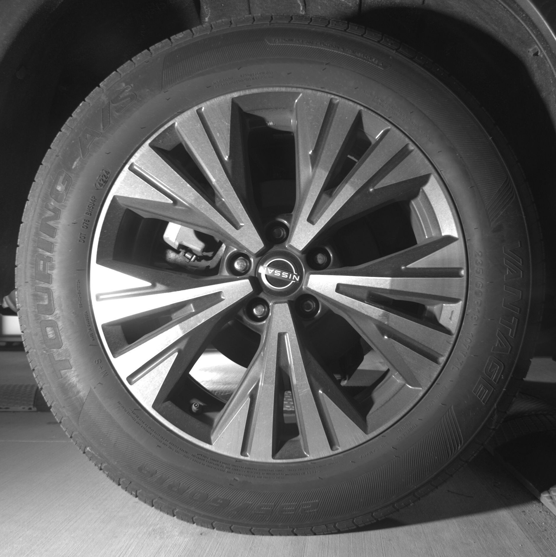 Thumbnail: 2023 Nissan Rogue - 12