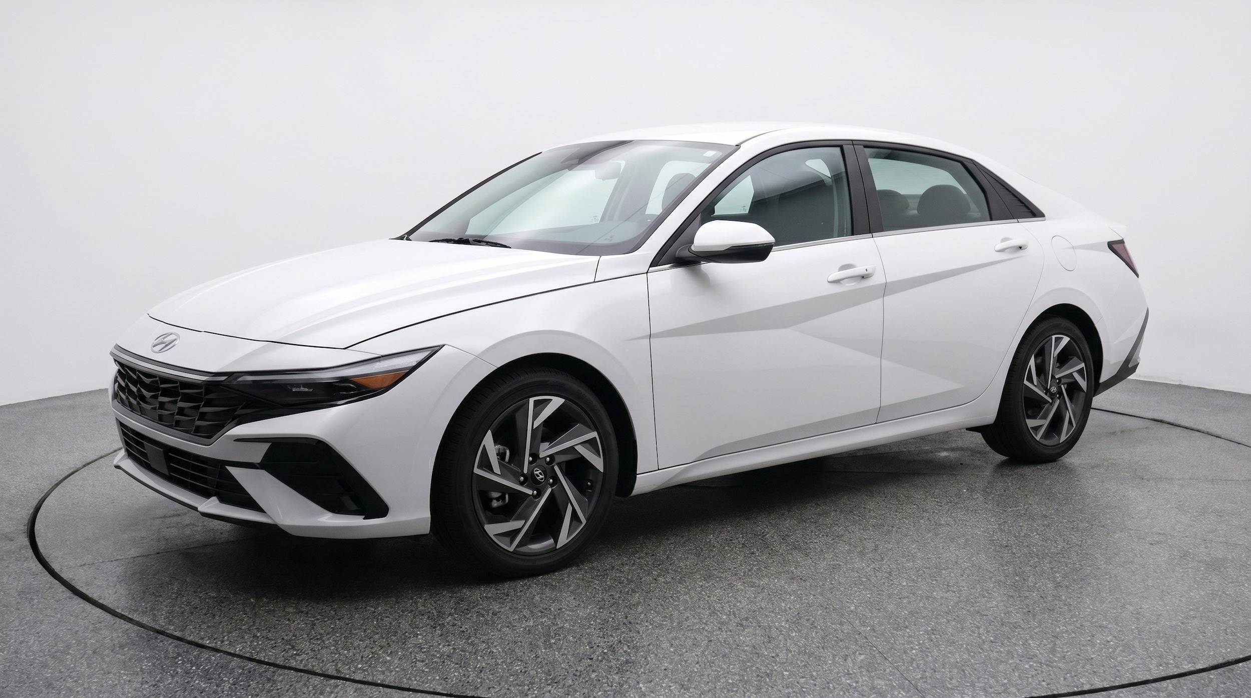 Thumbnail: 2025 Hyundai Elantra - 3