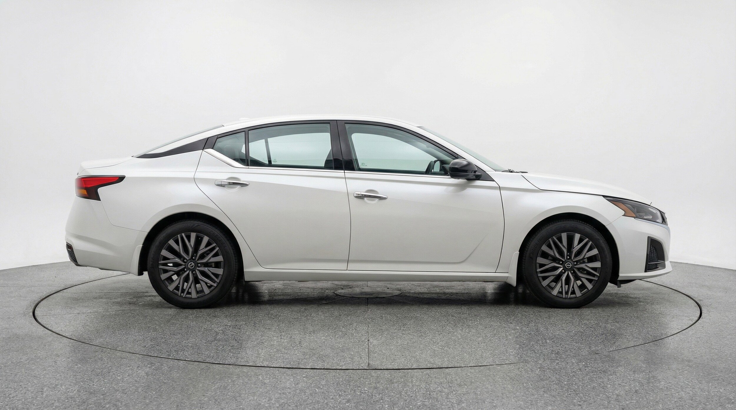 Thumbnail: 2025 Nissan Altima - 11